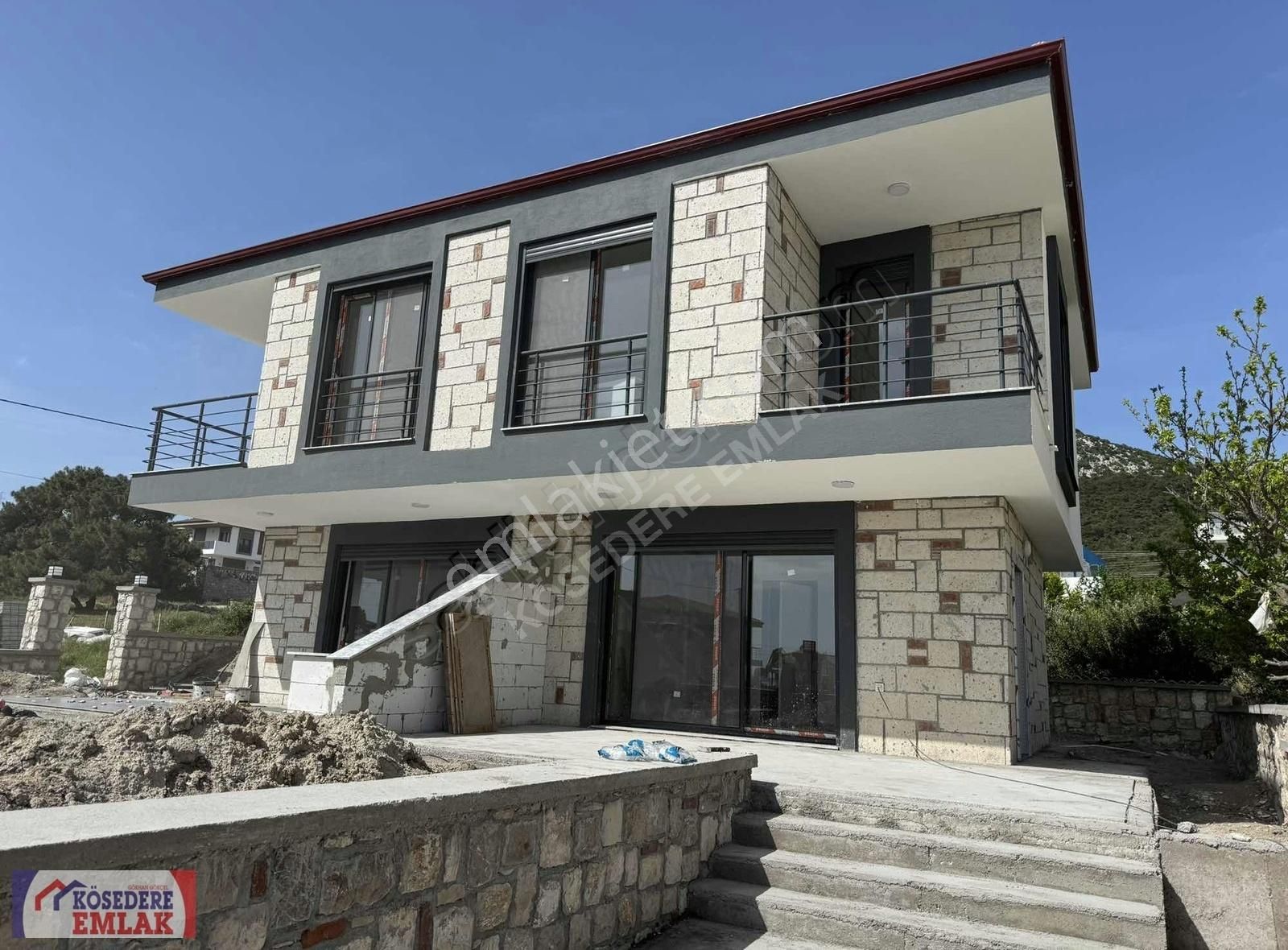 Karaburun Mordoğan Satılık Villa MORDOĞAN'DA SIFIR, BAHÇELİ, DUBLEKS VİLLA