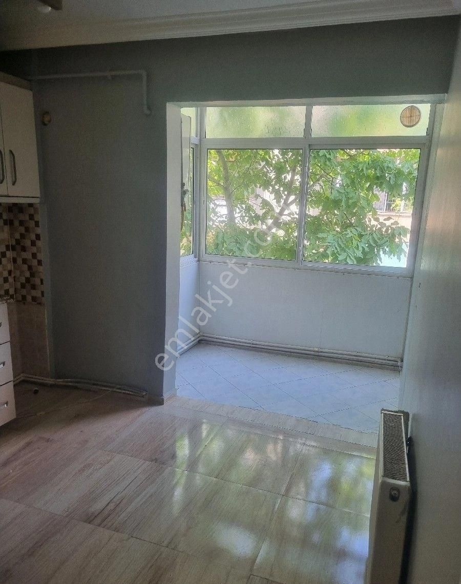 Bayraklı Osmangazi Kiralık Daire BAYRAKLI OSMANGAZİ AHMET TANER KIŞLALI PARKI YAKINI 2+1 D.GAZLI 110 M2