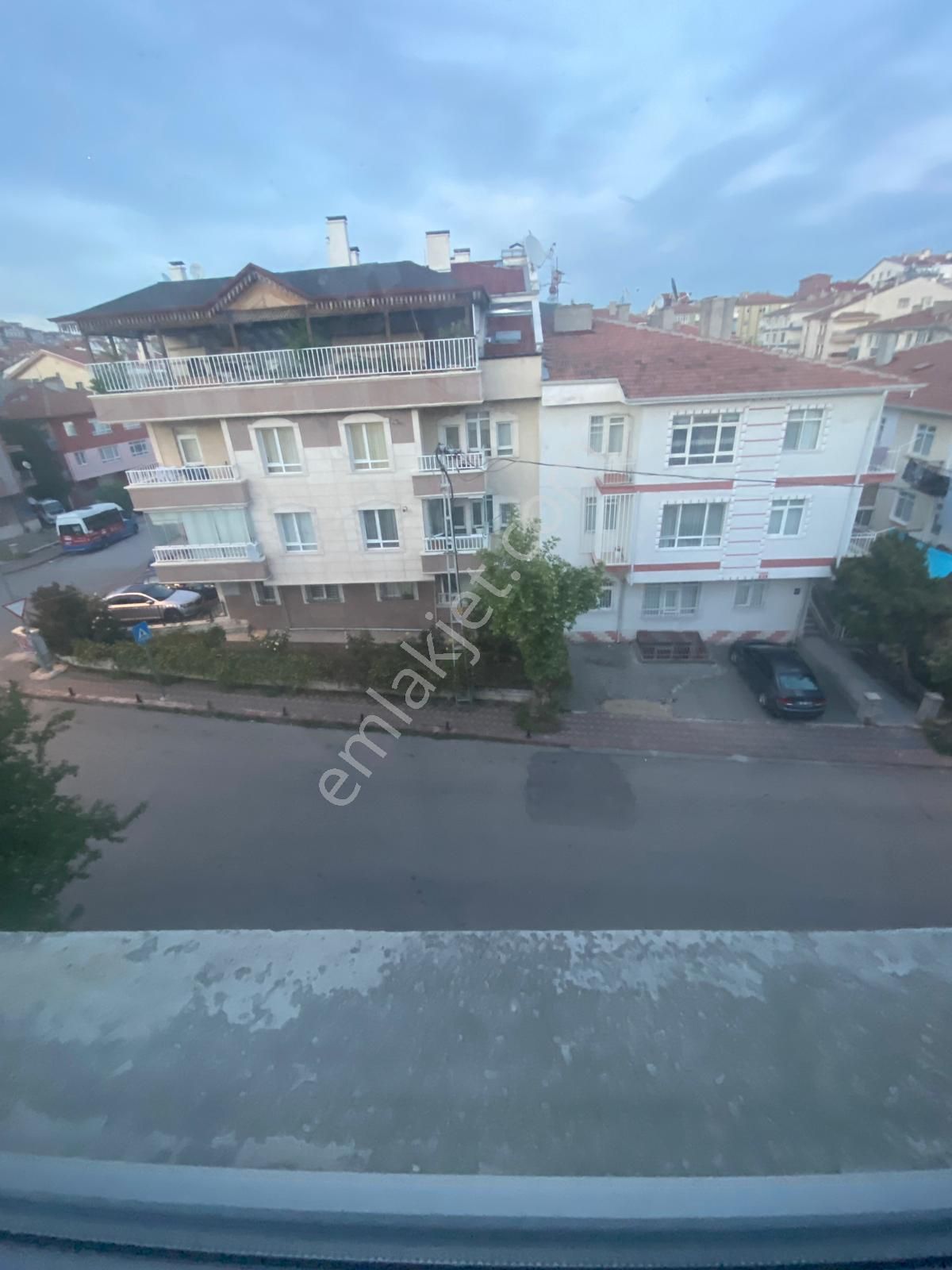 Keçiören Emrah Satılık Daire  ETLİK EMRAH MAHALLESİNDE SATILIK 3+1 DAİRE KOZLUDAN