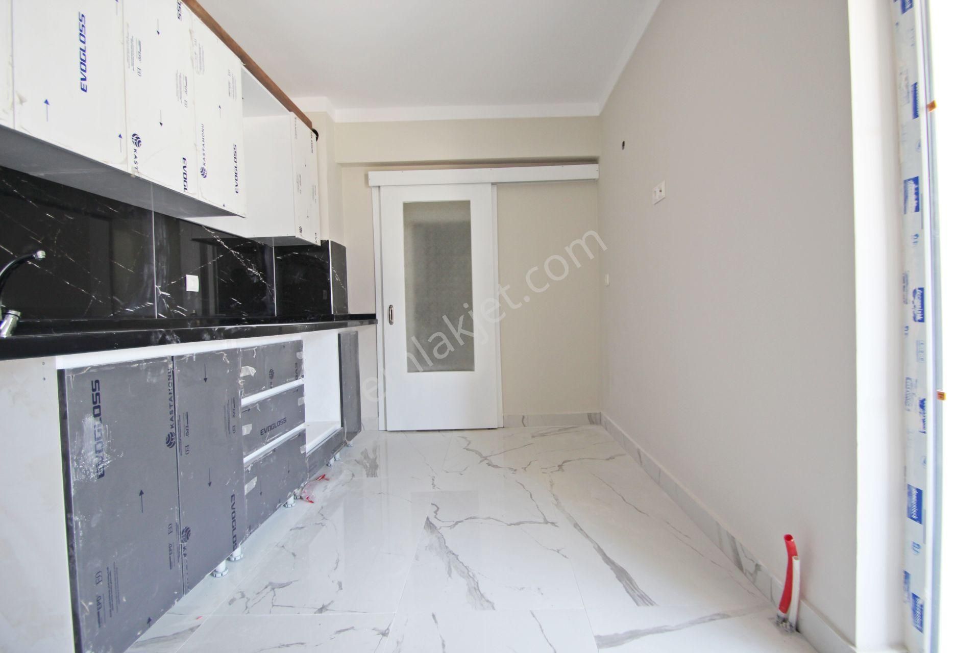 Sincan 29 Ekim Satılık Daire SİNCAN YENİKENT'TE PARK CEPHE ARA KAT 2+1 DAİRE