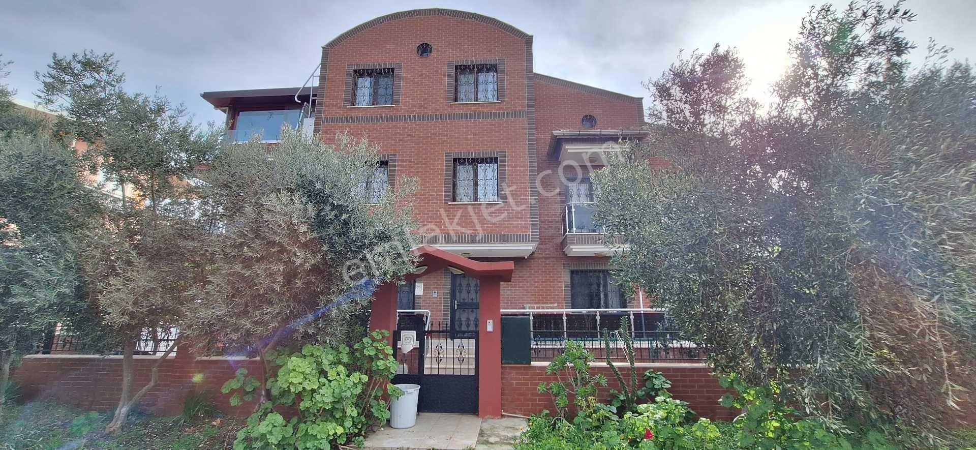 Didim Fevzipaşa Satılık Villa  Didim Uslu Sitesinde Benzersiz 8+3 Özel Yapım Villa