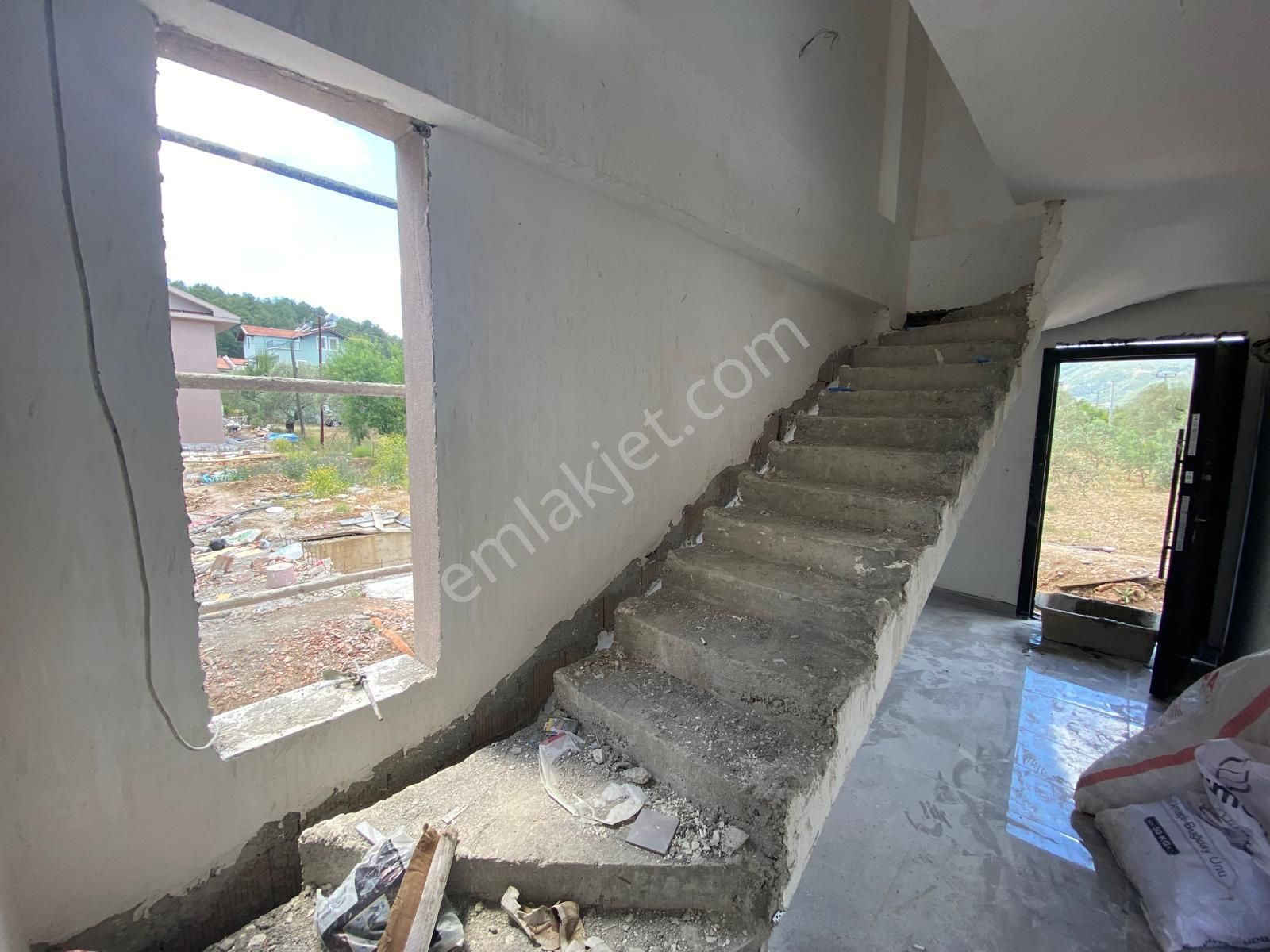 Goldhouse Dan Satılık Yeşilüzümlü De 275m² Arsa İçinde 4+1 Villa - Görsel 14
