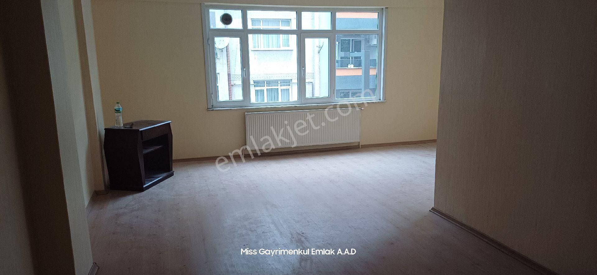 Avcılar Üniversite Kiralık Daire  MAREŞAL CD KİRALIK 3+1-135M² DAİRE