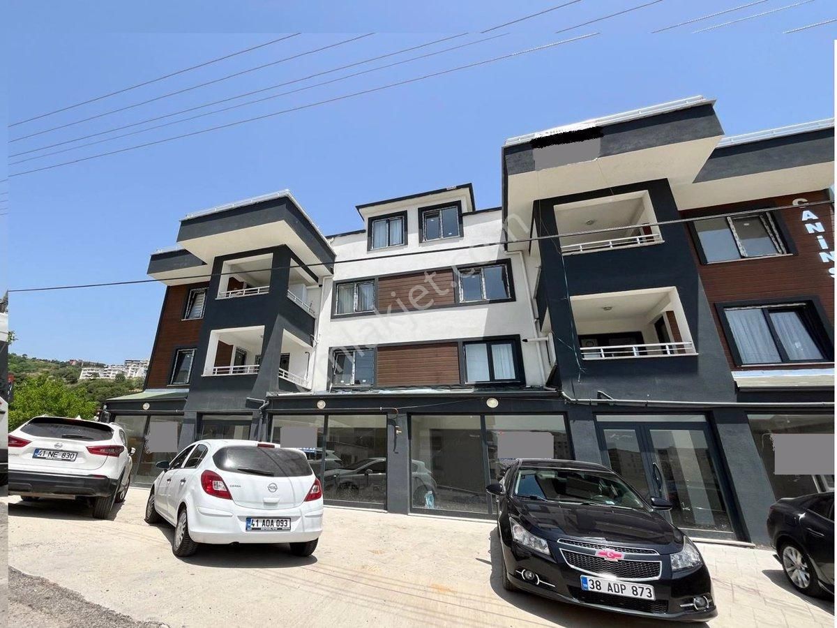 İzmit Gündoğdu Satılık Daire KOCAELİ İZMİT GÜNDOĞDU MAH.  2+1 SATILIK DAİRE