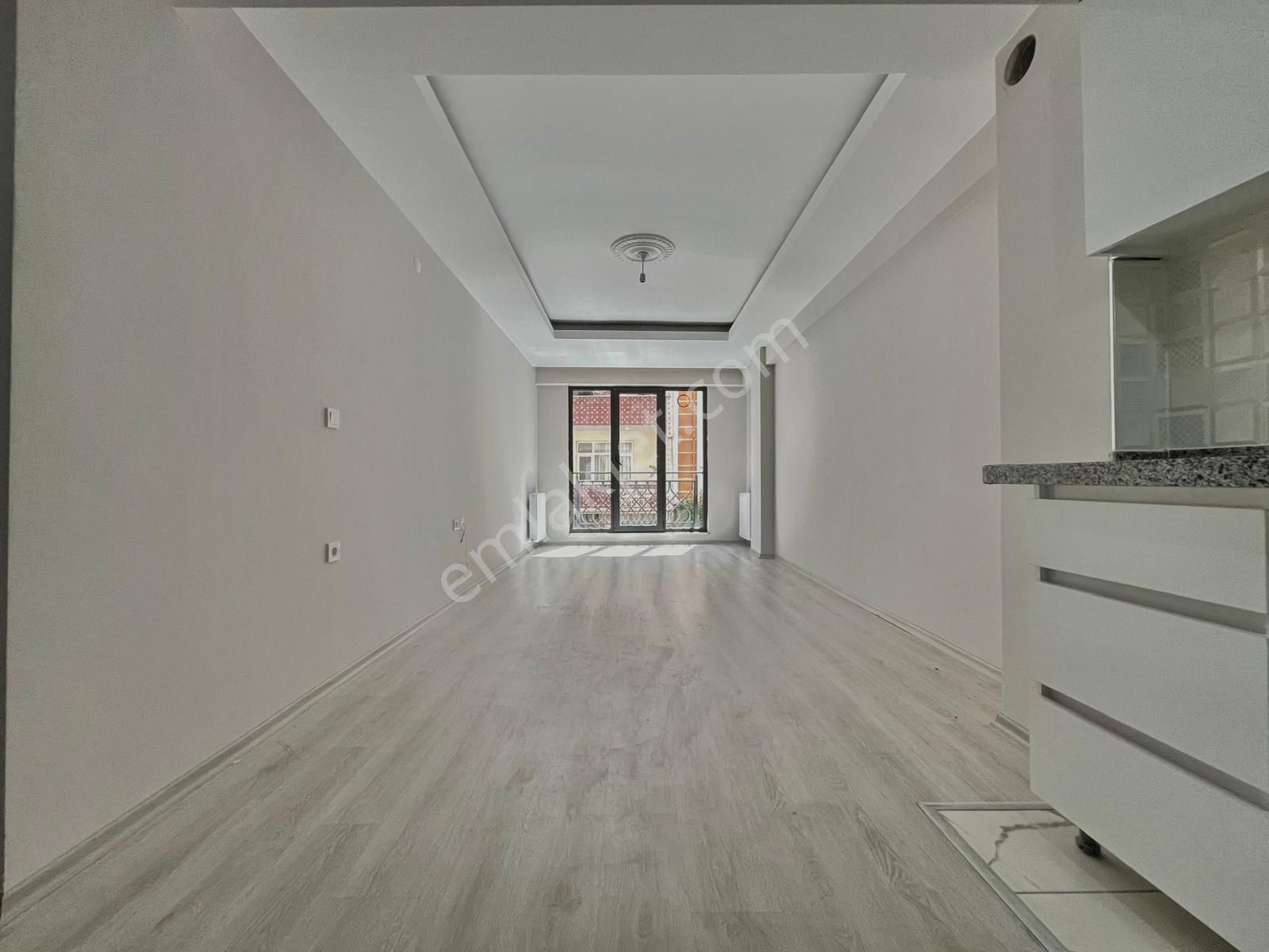 Esenler Fatih Kiralık Daire  TÜRKİYE EMLAK FATİH MAH 2+1 85m2 1.KAT AMERİKAN MUTFAK DAİRE