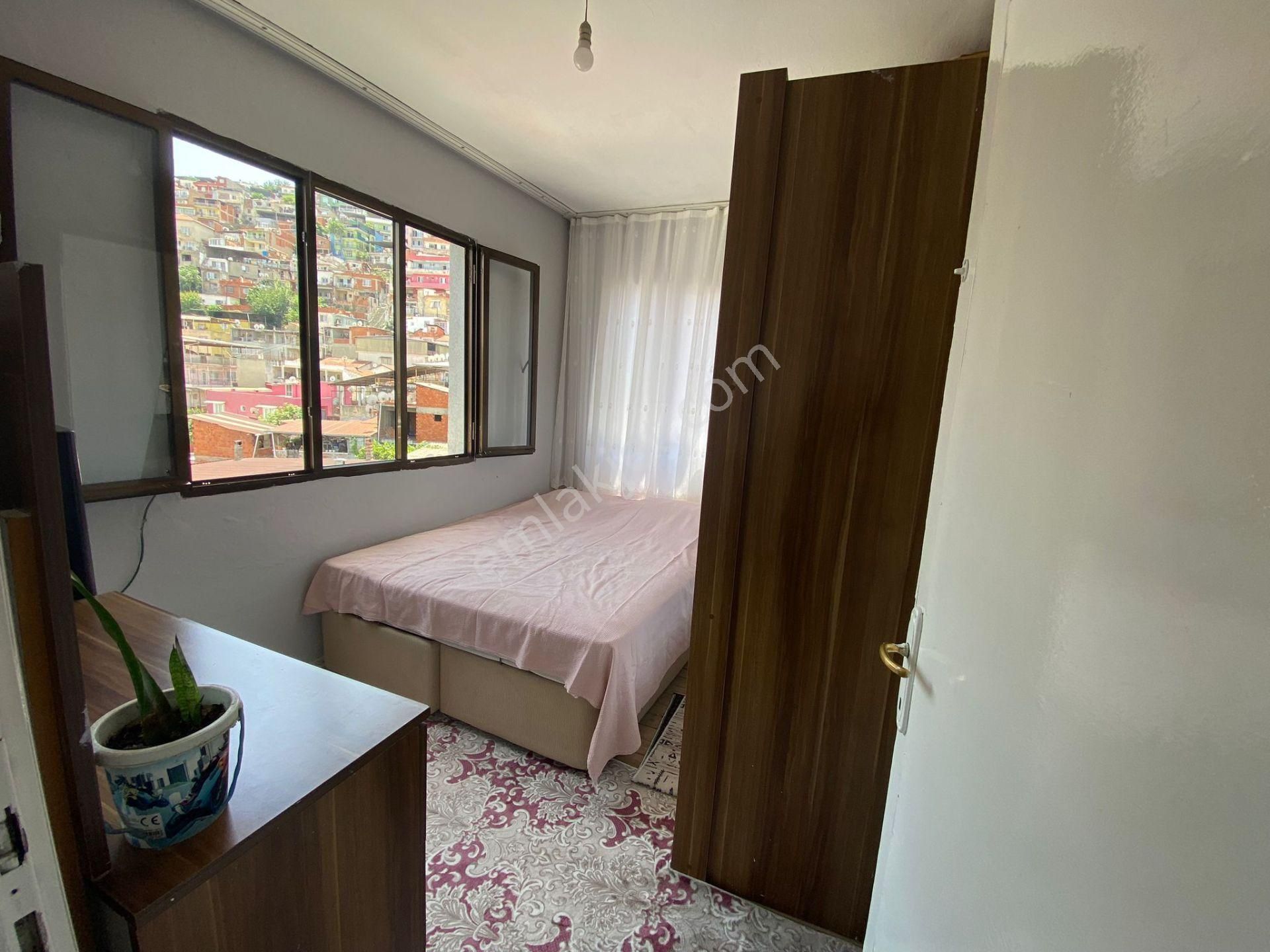 Acill Konak Ballıkuyu Akarcalı Mah.de Deniz Ve Şehir Manzaralı 2+1 100m2 Ayrı Mutfak Satılık Daire - Görsel 9