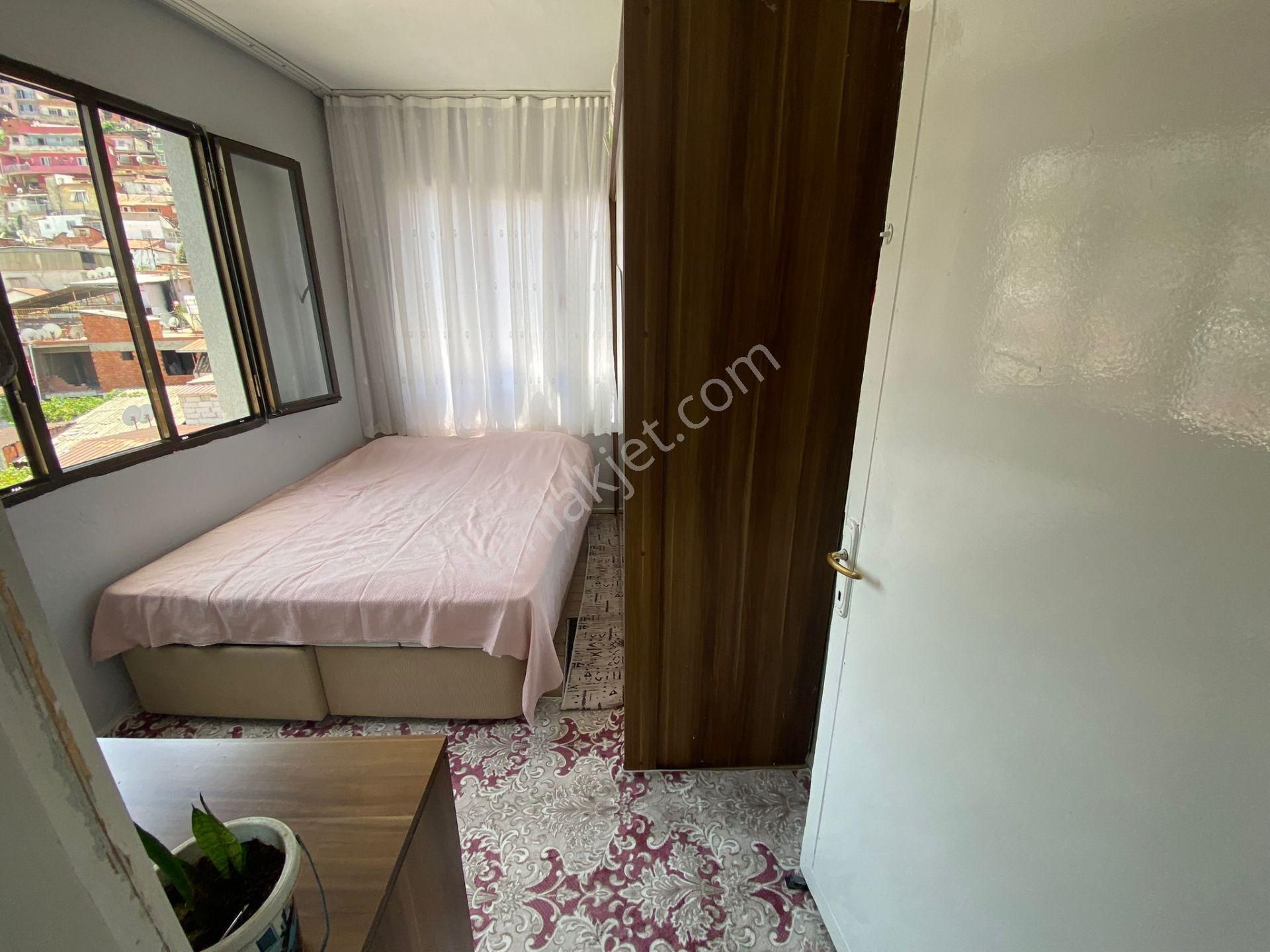 Acill Konak Ballıkuyu Akarcalı Mah.de Deniz Ve Şehir Manzaralı 2+1 100m2 Ayrı Mutfak Satılık Daire - Görsel 11