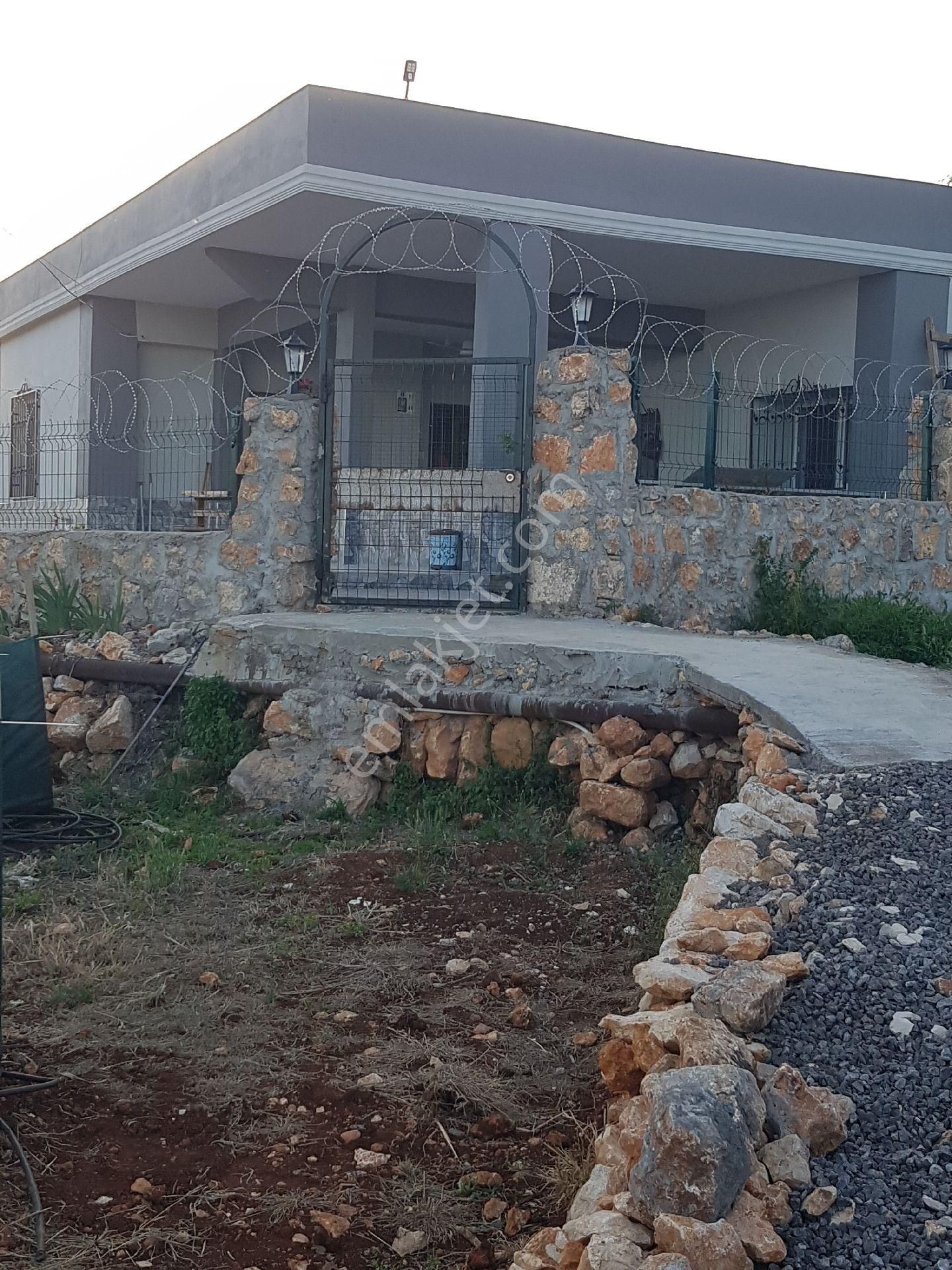 Erdemli Batısandal Satılık Villa köy villasi 