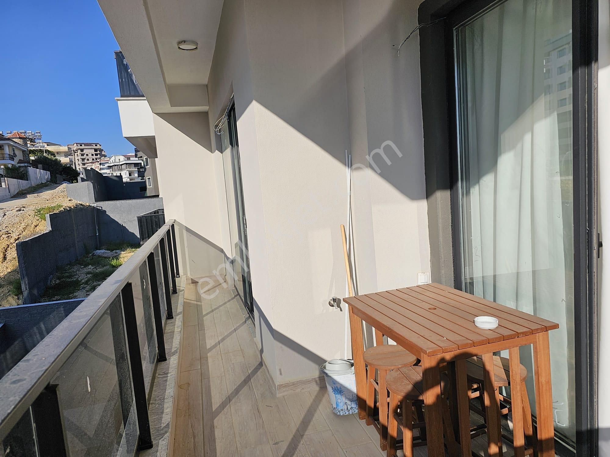 Alanya Avsallar Satılık Daire  AVSALLARDA SATILIK 1+1 EŞYALI DAİRE