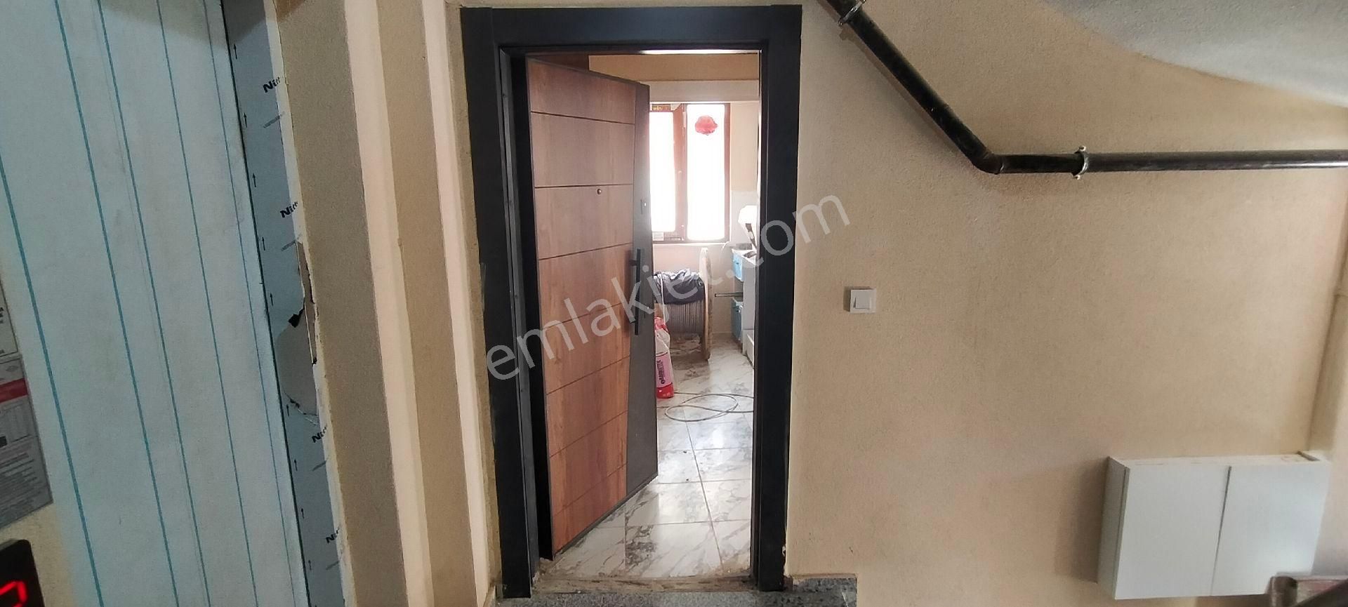 Sultanbeyli Akşemsettin Satılık Daire Sultanbeyli Satılık 3+1 90m² Tersdubleks 