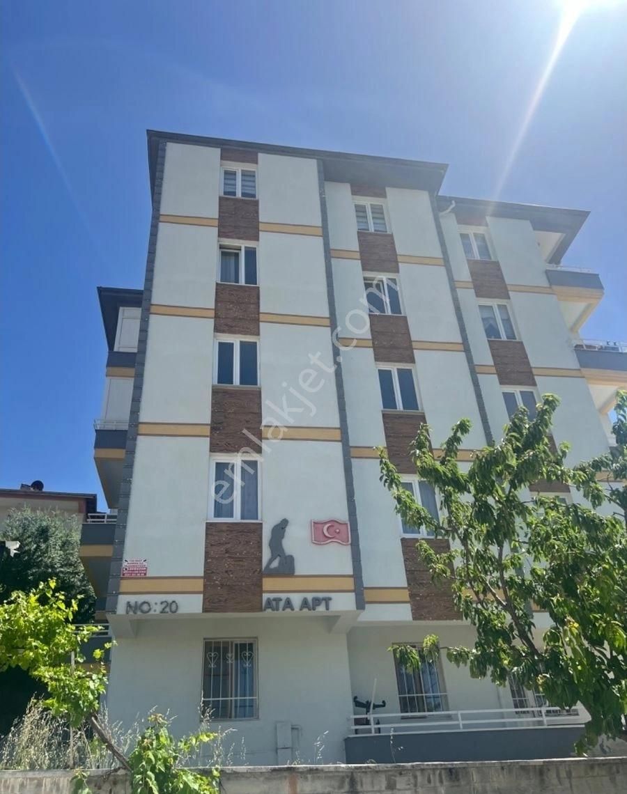 Çorum Merkez Bahçelievler Kiralık Daire ARKADAS EMLAKTAN BAHCELİEVLERDE 3+1 KİRALIK DAİRE