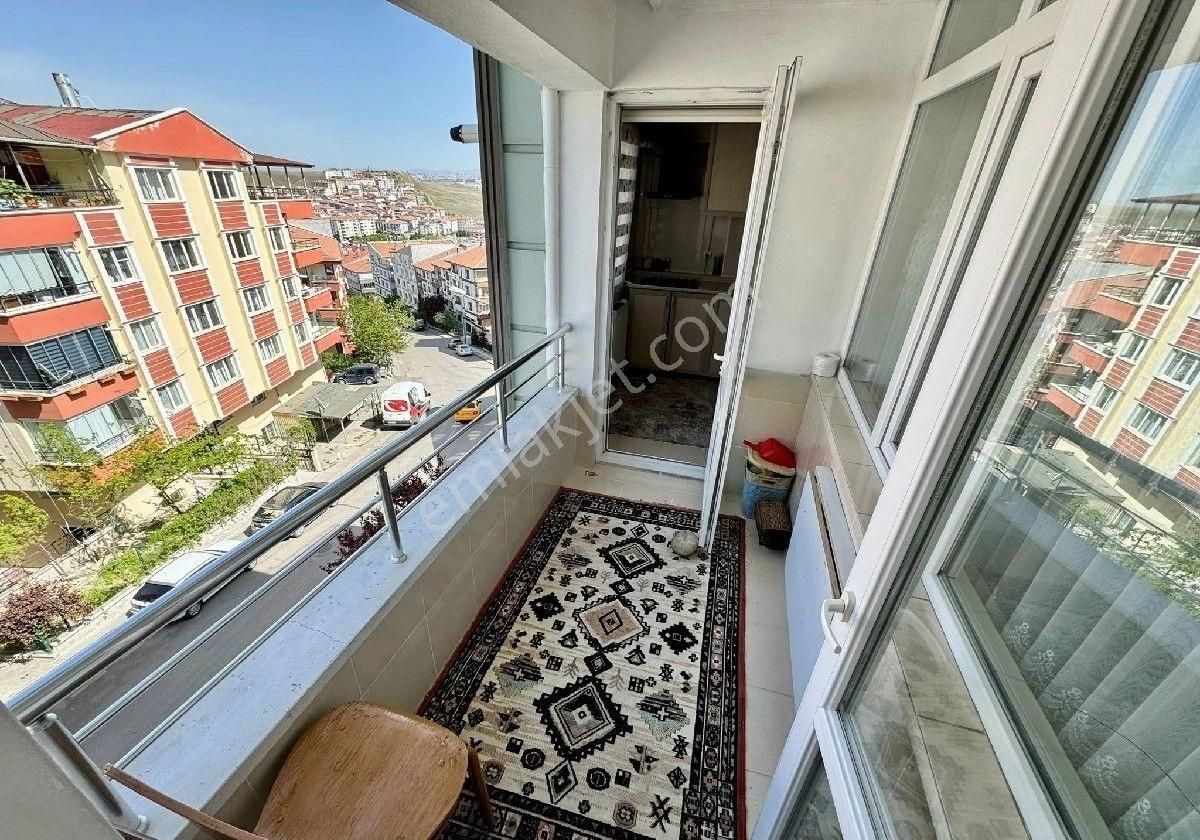 Etimesgut Alsancak Satılık Daire ETİMESGUT ALSANCAKTA 4+1 ARA KATTA DUBLEX ASANSÖRLÜ SATILIK DAİRE