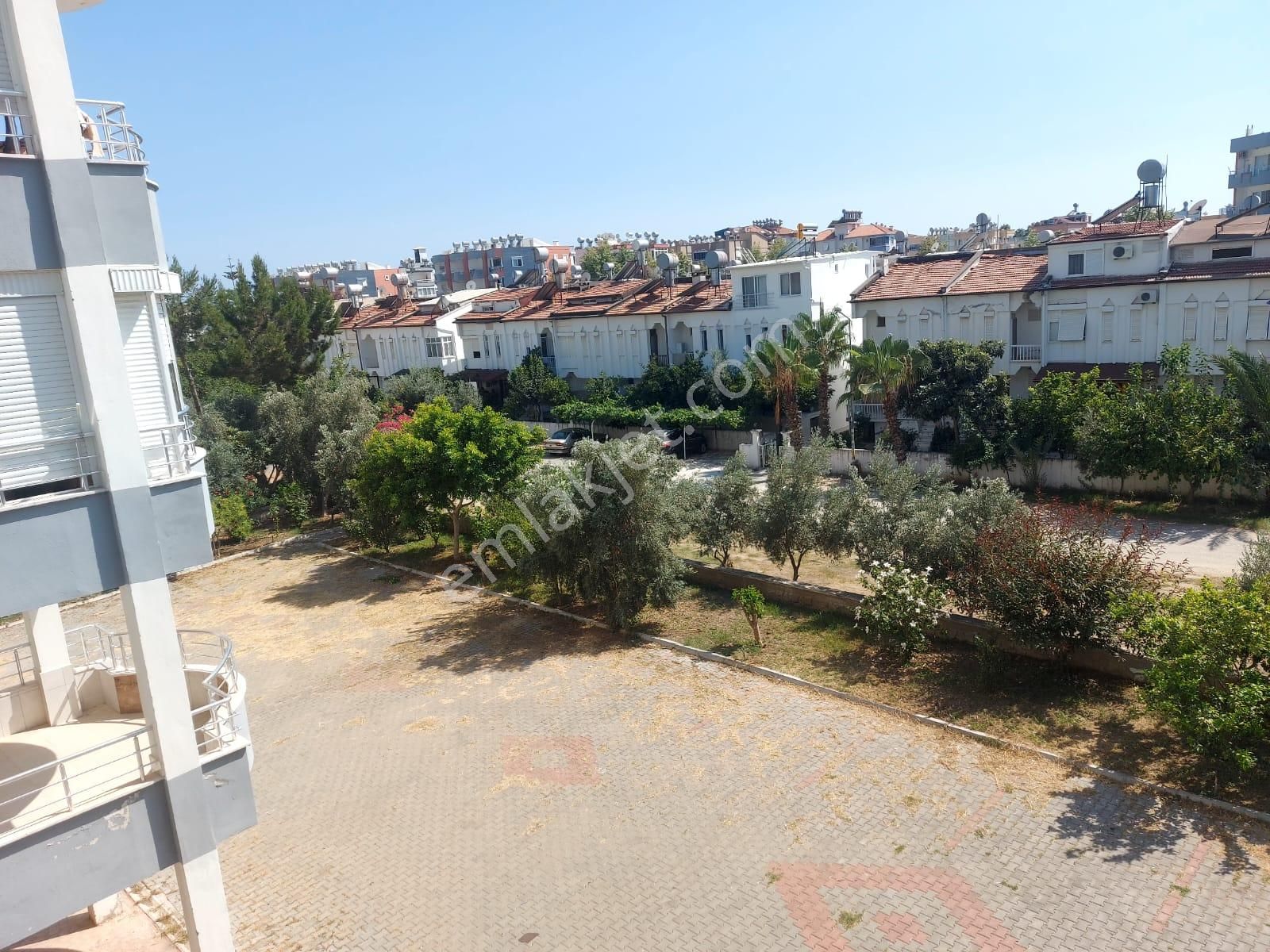 Anamur Güzelyurt Satılık Yazlık  ANAMUR GÜZELYURT MAHALLESİ CUMHURİYET APARTMANI A BLOK 2. KATI 2+1 SATILIK