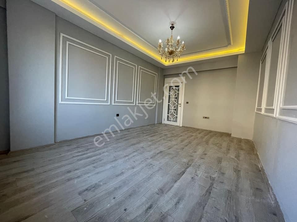 Beylikdüzü Beylikdüzü OSB Boğaz Manzaralı Satılık Daire  BEYLİKDÜZÜ OSB'DE 2+1 MERKEZİ KONUMDA SATILIK DAİRE