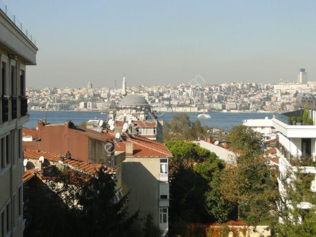 Üsküdar Aziz Mahmut Hüdayi Satılık Daire  ÜSKÜDAR AZİZ MAHMUTTA 3+1 140m2 SATILIK DENİZ GÖREN DAİRE