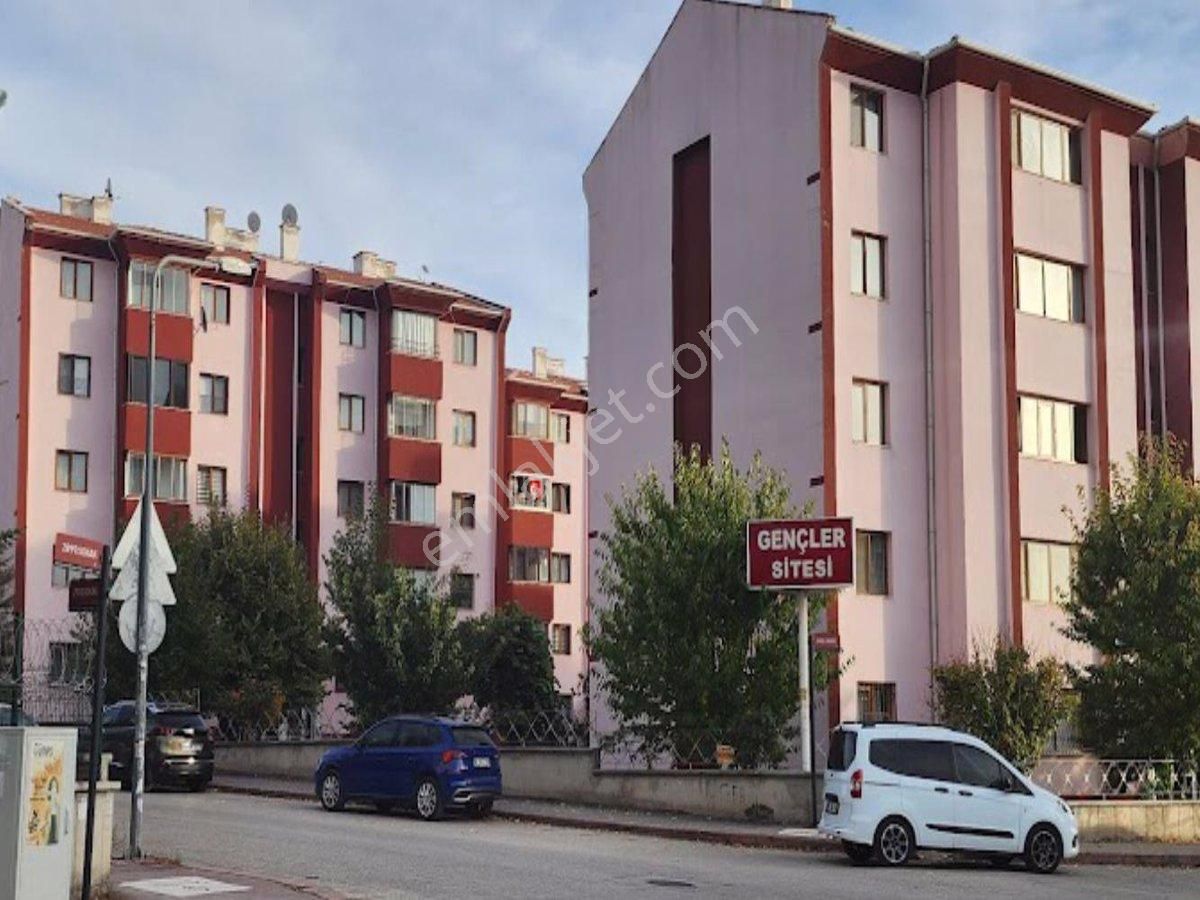 Çankaya Prof. Dr. Ahmet Taner Kışlalı Kiralık Daire PROF DR AHMET TANER KIŞLALI MAHALLESİNDE 3+1 EŞYALI KİRALIK DAİRE