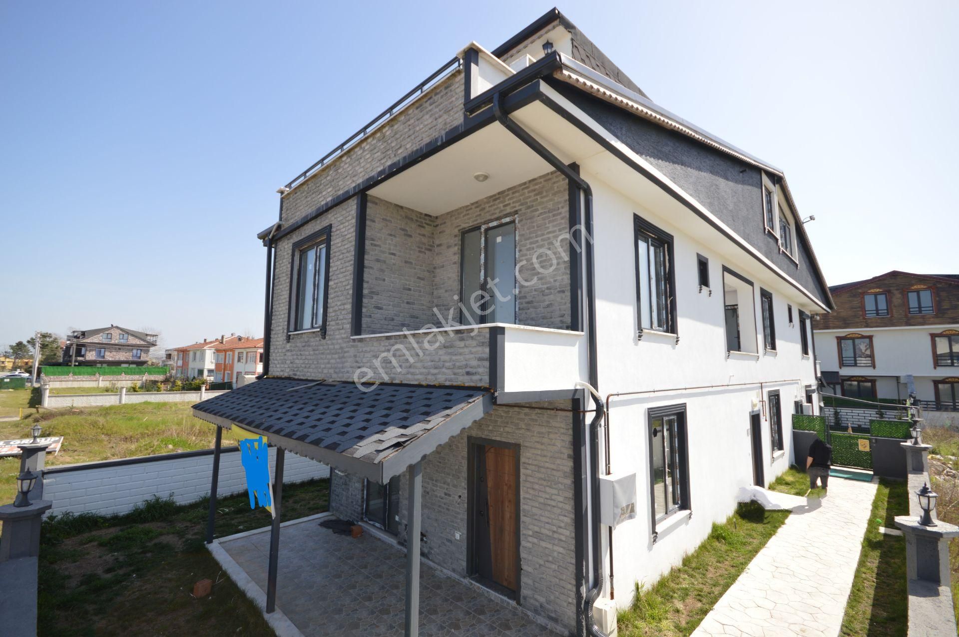 Kocaali Alandere Satılık Villa  SAKARYA/KOCAALİ SAHİL'DE DENİZE YAKIN MÜSTAKİL BAHÇELİ 4+1 SIFIR TRİPLEKS VİLLA