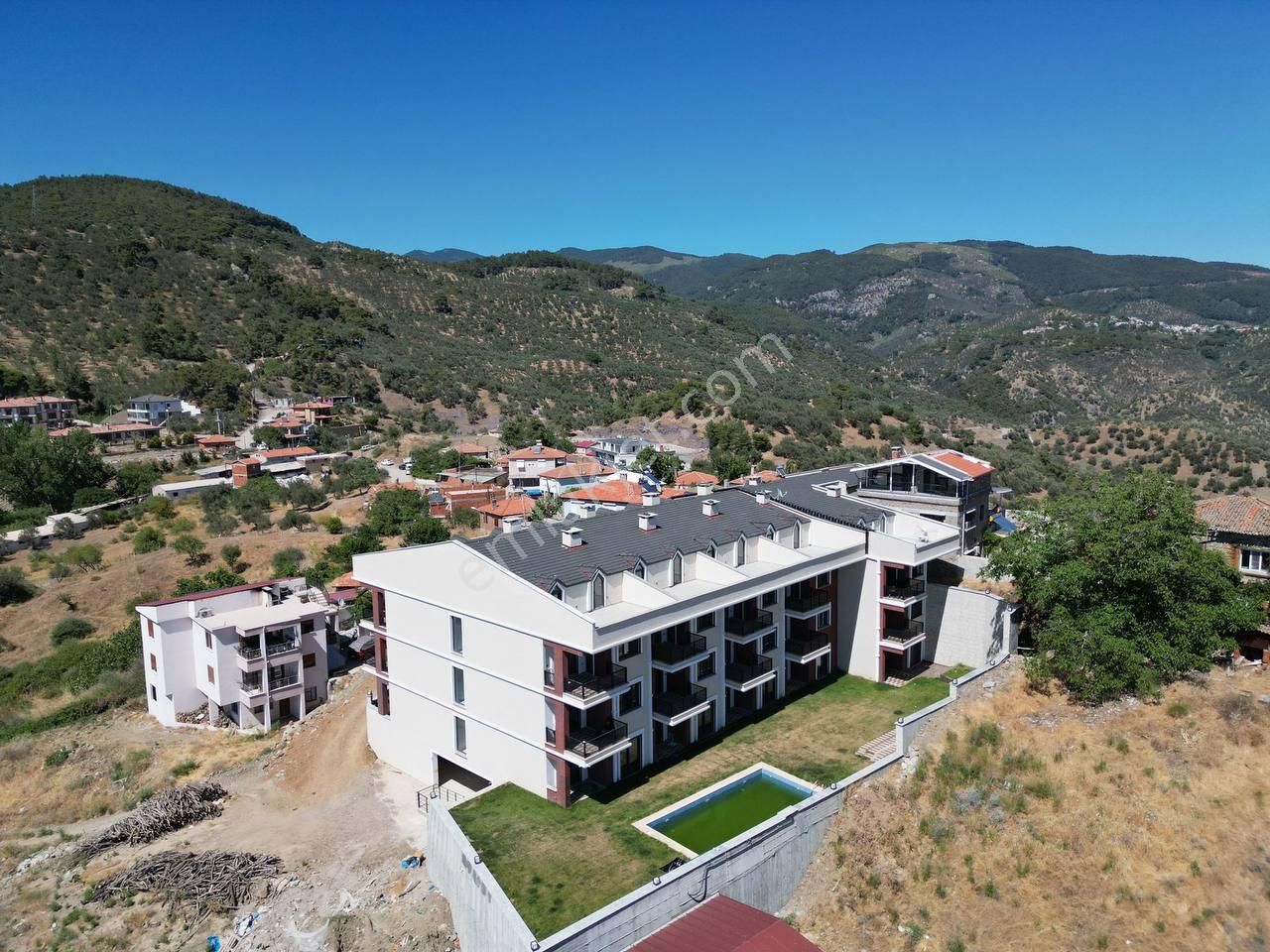 Narlı Köyü'nde Muhteşem Deniz Manzaralı Satılık 3+1 Dublex Daire