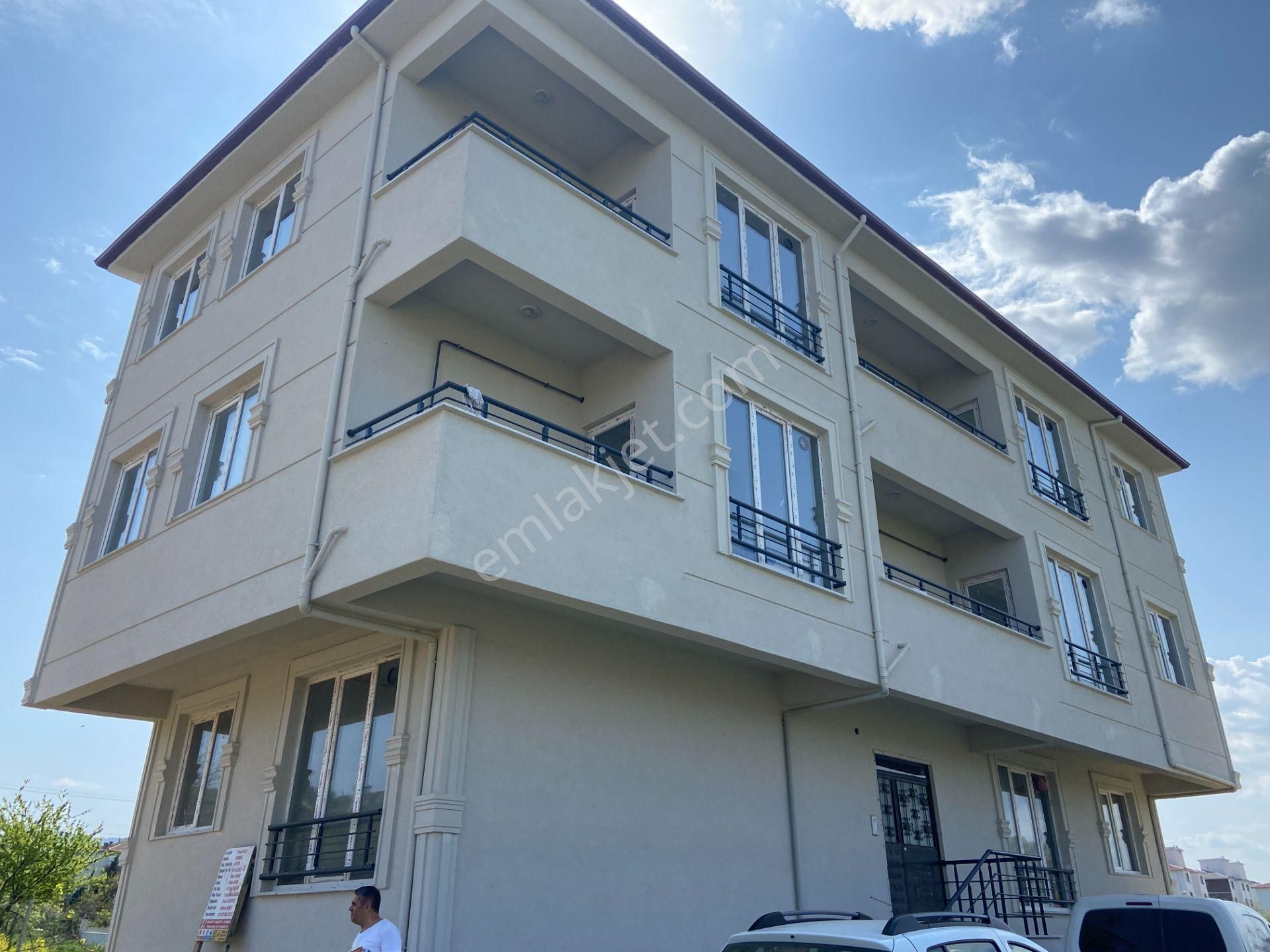 Süleymanpaşa Kumbağ Satılık Daire  KUMBAĞ MAH. YENİ BİNADA SATILIK SIFIR 2+1 DAİRE 