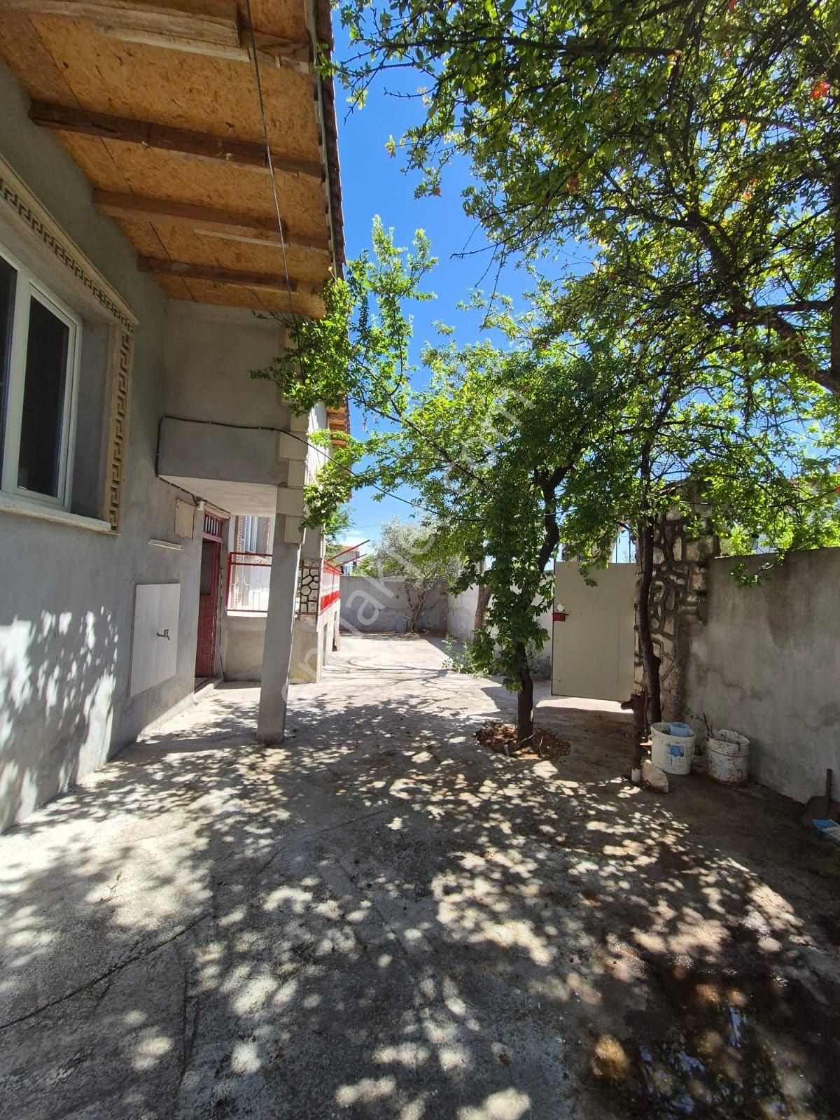 Süleymanlı Mahallesi 436 M Arsa Üzerinde 165 M 3+1 Bahçeli Satılık Ev - Görsel 2