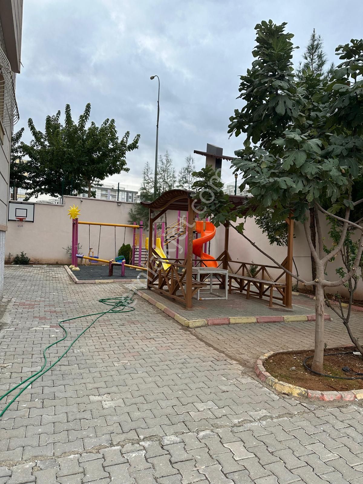 Akpiyerde Huzur Sitesinde Merkezi Konumda Daire - Görsel 5