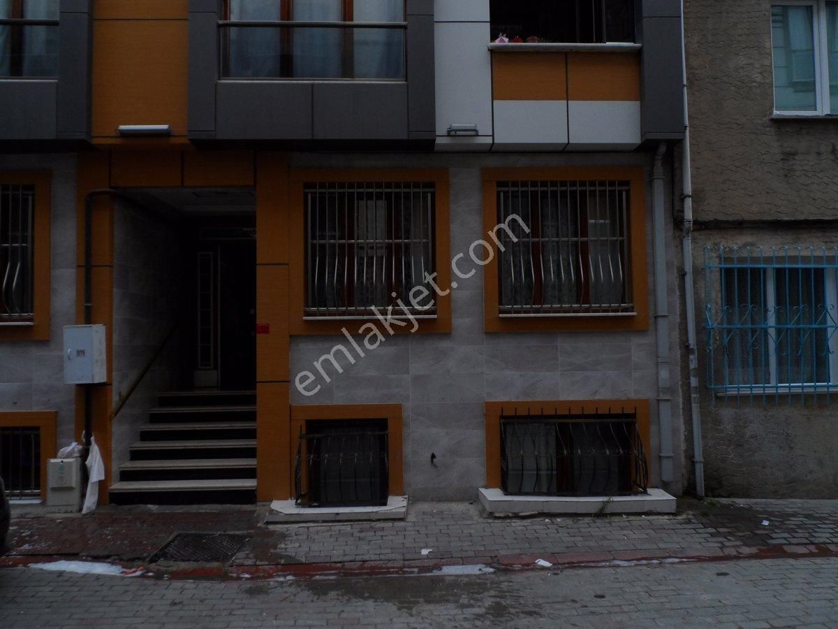 Bayrampaşa Orta Satılık Daire BAYRAMPAŞA MERKEZDE SATILIK TERS DUBLEKS DAİRE