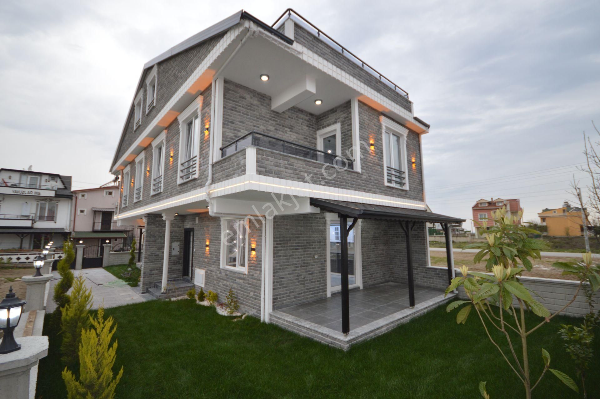 Kocaali Yalı Satılık Villa  SAKARYA KOCAALİ DE MÜSTAKİL BAHÇELİ 4+1 SIFIR VİLLA