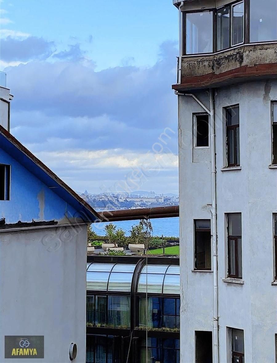 Beyoğlu Kemankeş Karamustafa Paşa Kiralık Bina KARAKÖY CADDE ÜZERİ KİRALIK BİMA / ÇOK AMAÇLI