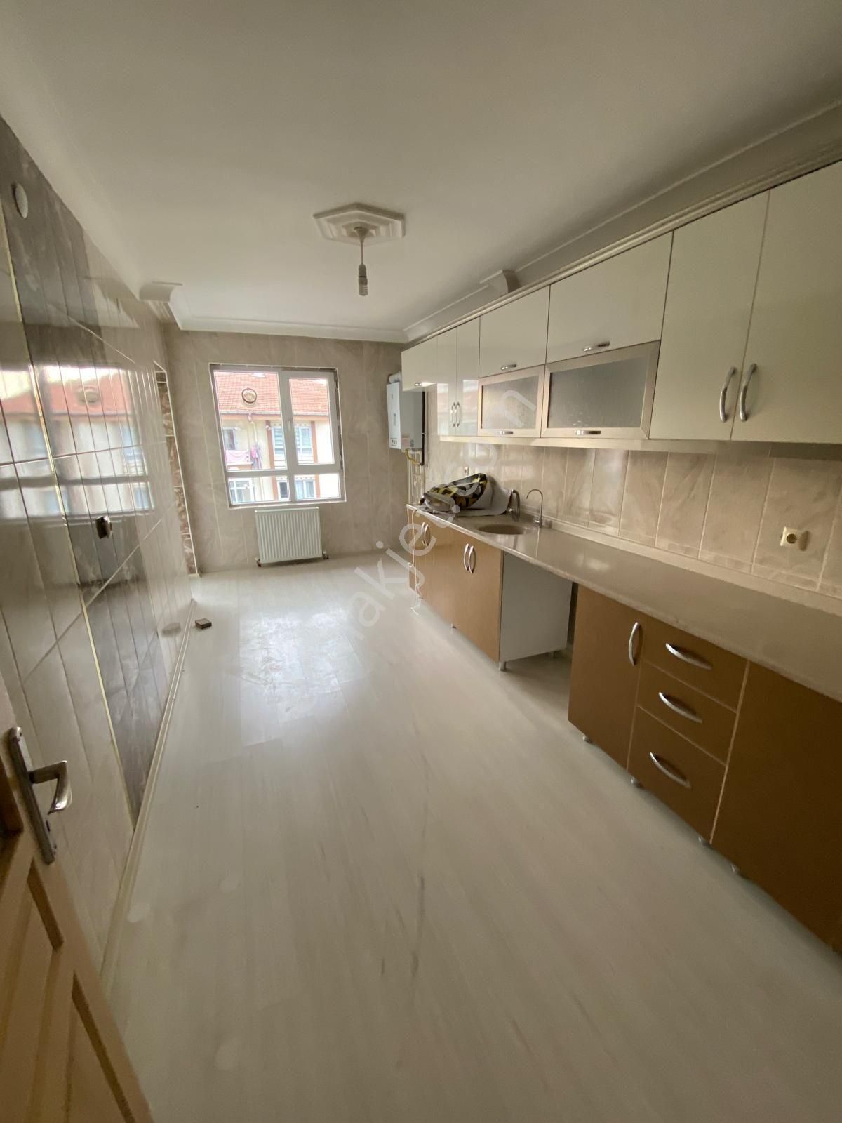 Altındağ Karapürçek Satılık Daire KARAPÜRÇEK ASANSÖRLÜ 3.KAT 3+1 130M2 KOMBİLİ PETEKLİ DUŞAKABİN ÖN CEPHE MASRAFSIZ MERKEZİ YERDE FULL