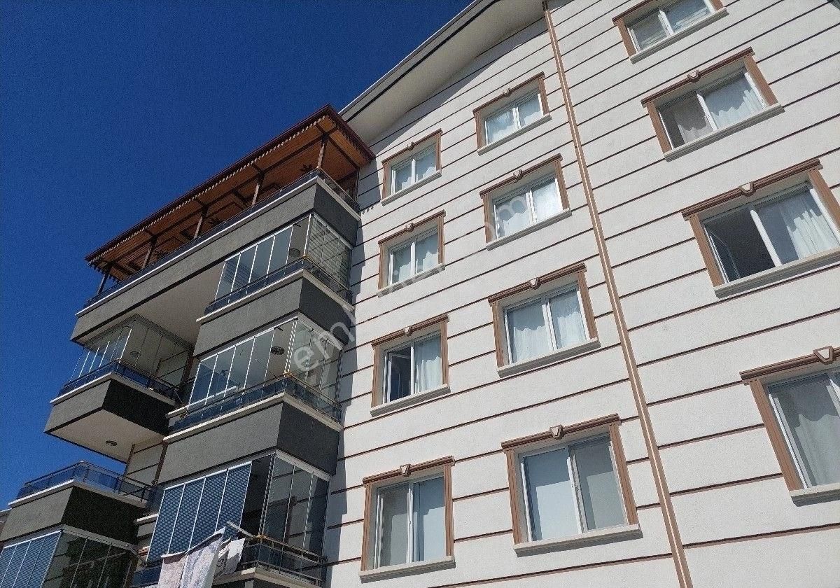 Mamak Mutlu Kiralık Daire GÜRBÜZ EMLAK'TAN KİRALİK 2.KAT 3+1KOMBİLİ YAPILI BAĞIMSIZ SALON ASANSÖRLÜ GÜNEY CEPHE MANZARALI...