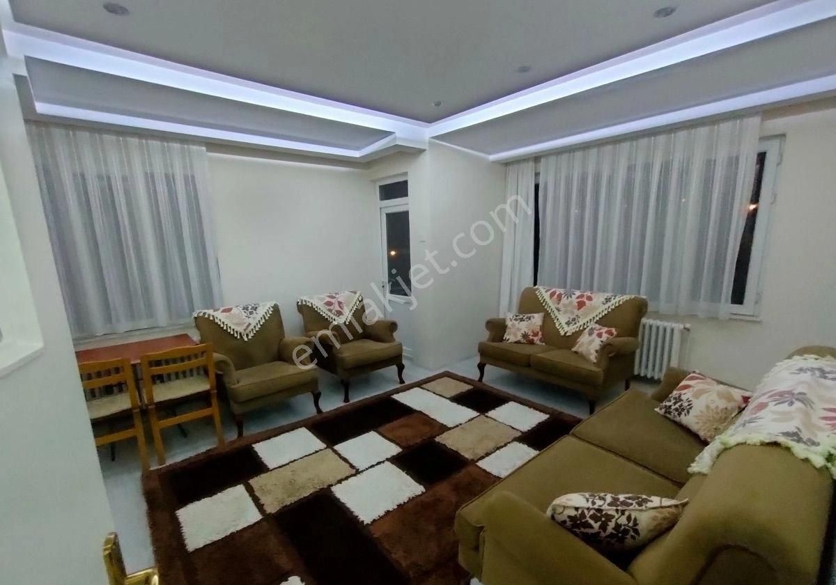 Burdur Merkez Yeni Kiralık Daire Şehir merkezinde ayrı mutfak 2+1