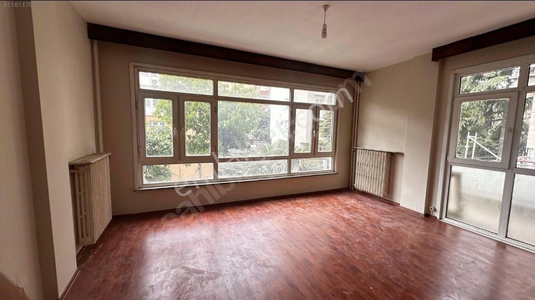 Kadıköy Erenköy Kiralık Daire Erenköy Taşmektep Sokakta Kiralık Temiz 3+1 Daire 