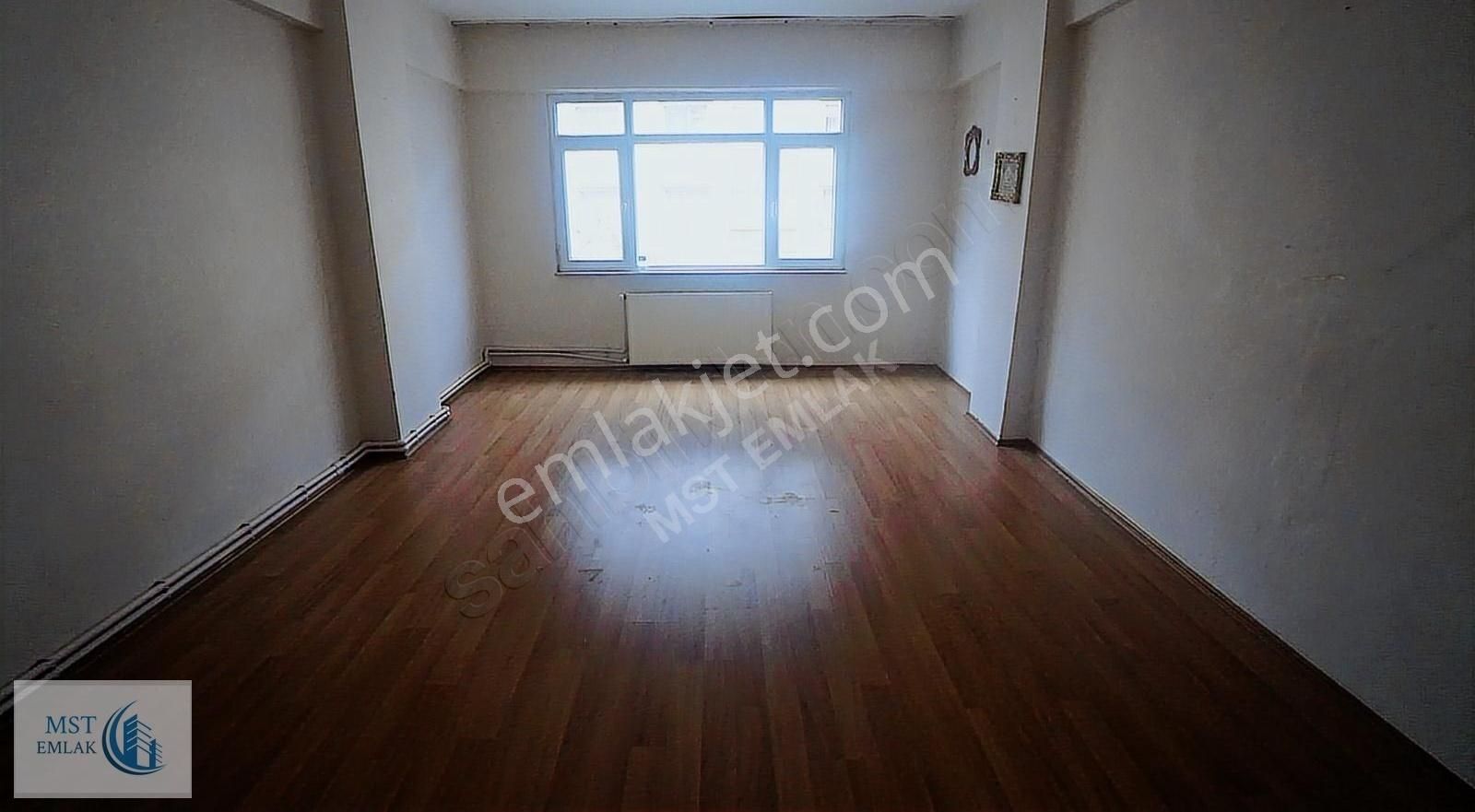 Eyüpsultan Akşemsettin Satılık Daire MST EMLAK AKŞEMSETTİN MAH SİTESİNDE 2+1 SATILIK DAİRE