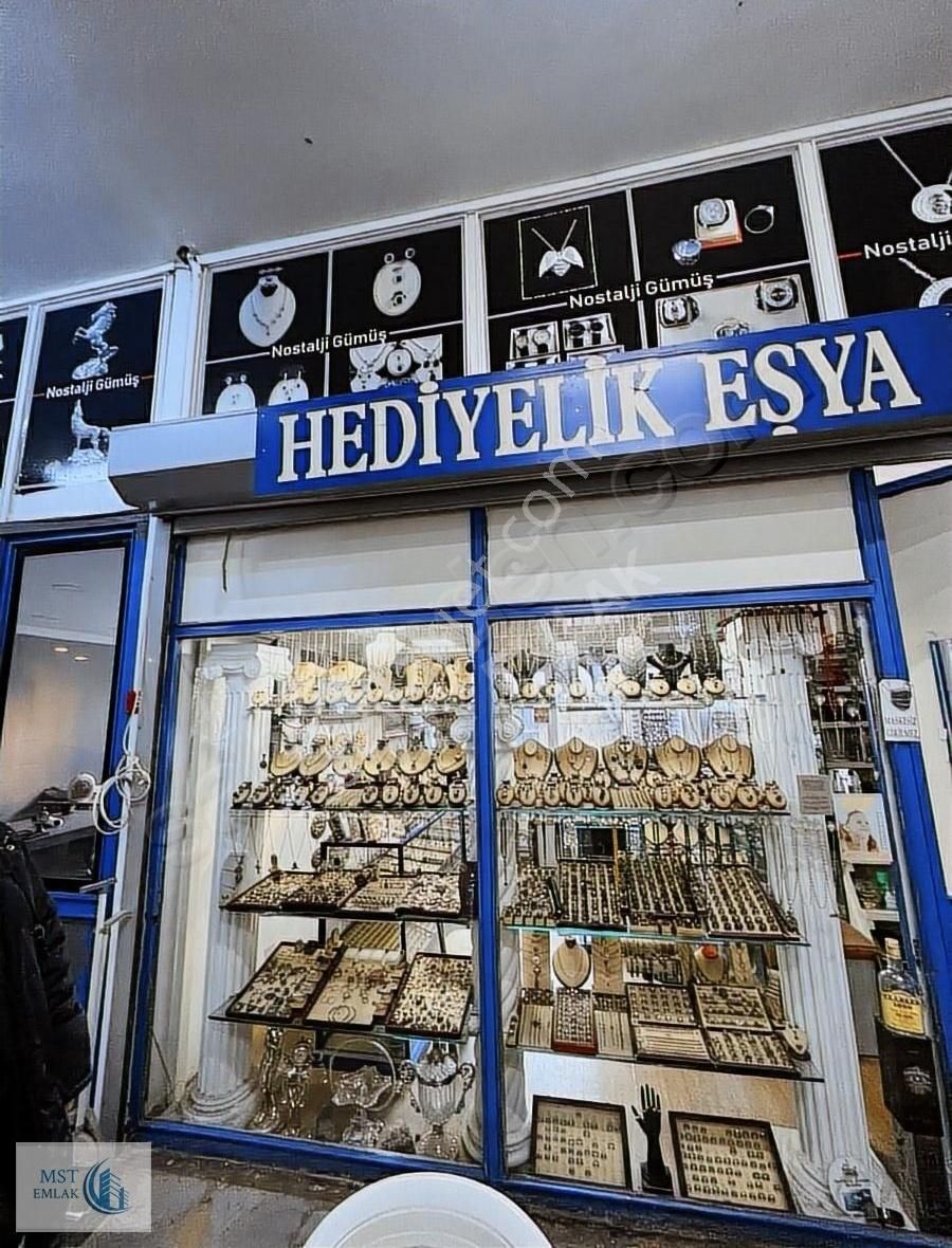 Bakırköy Yenimahalle Satılık Plaza Mst Emlak Bakırköy Yeni Mahallede Satılık Dükkan