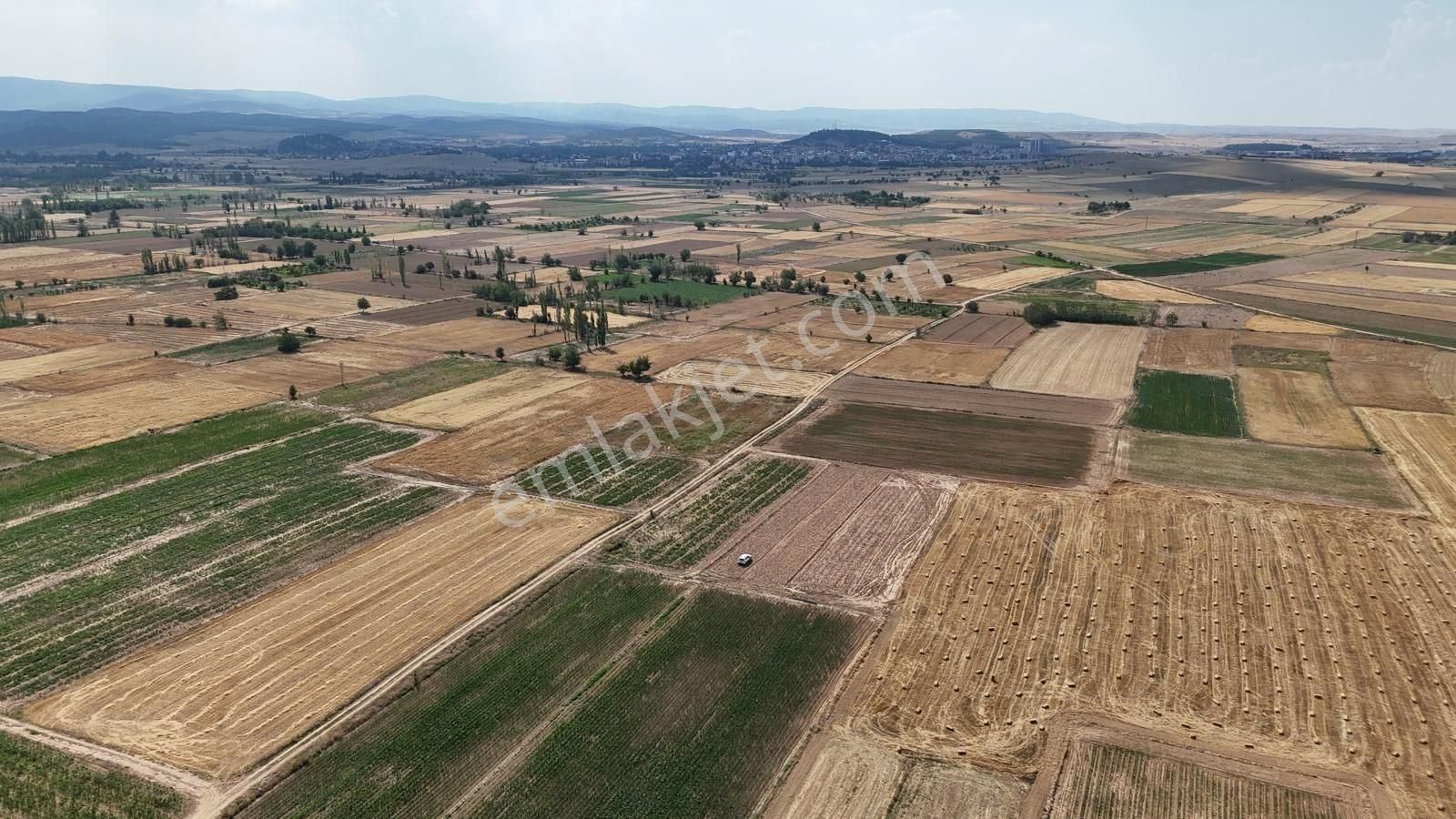 Dazkırı Vehbi Koç Sanayi Bölgesine Yakın 1.758m2 Düz Arazi
