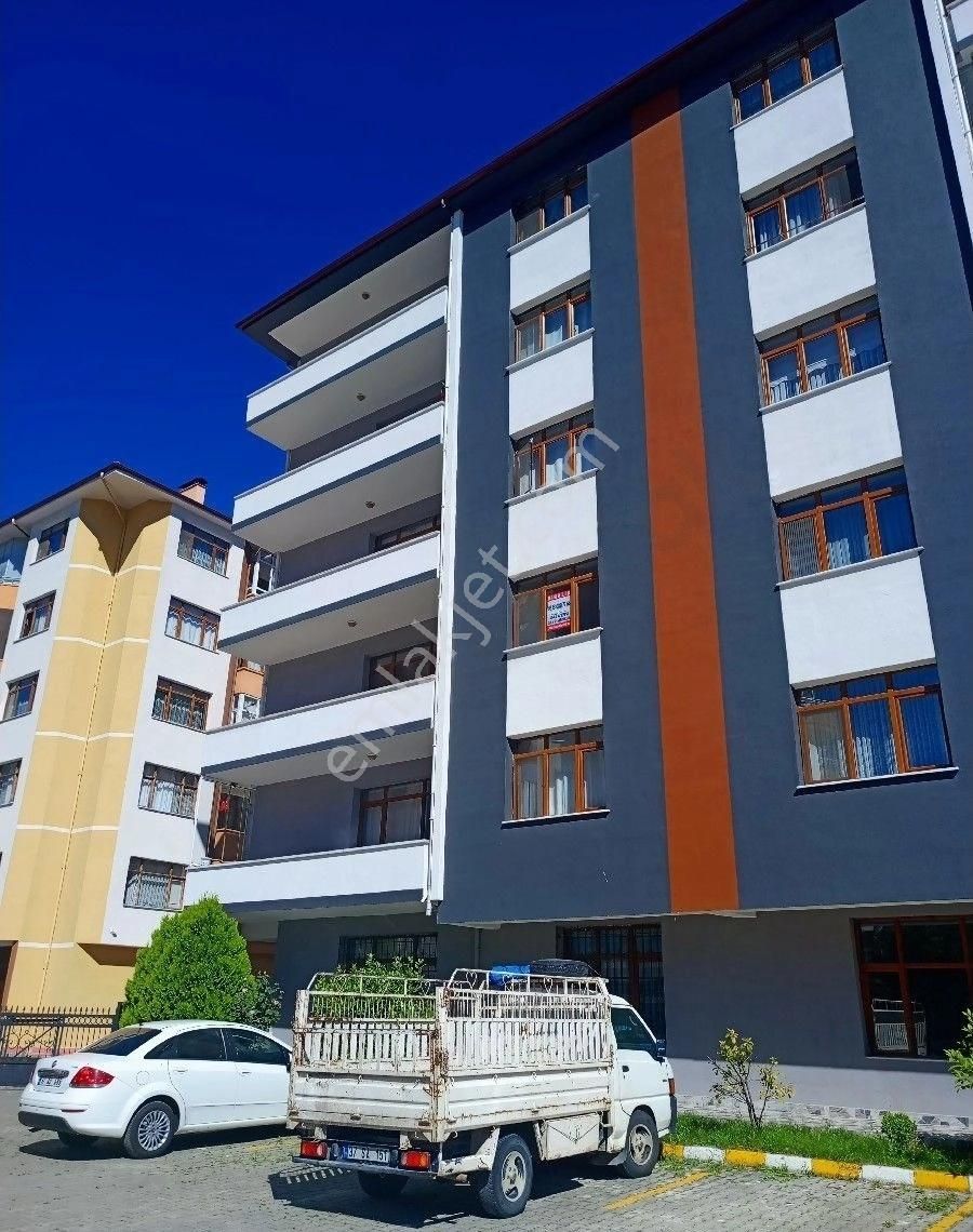 Kastamonu Merkez İnönü Kiralık Daire GÜVEN GAYRİMENKUL DEN KİRALIK  3/1 DAİRE 180 M2