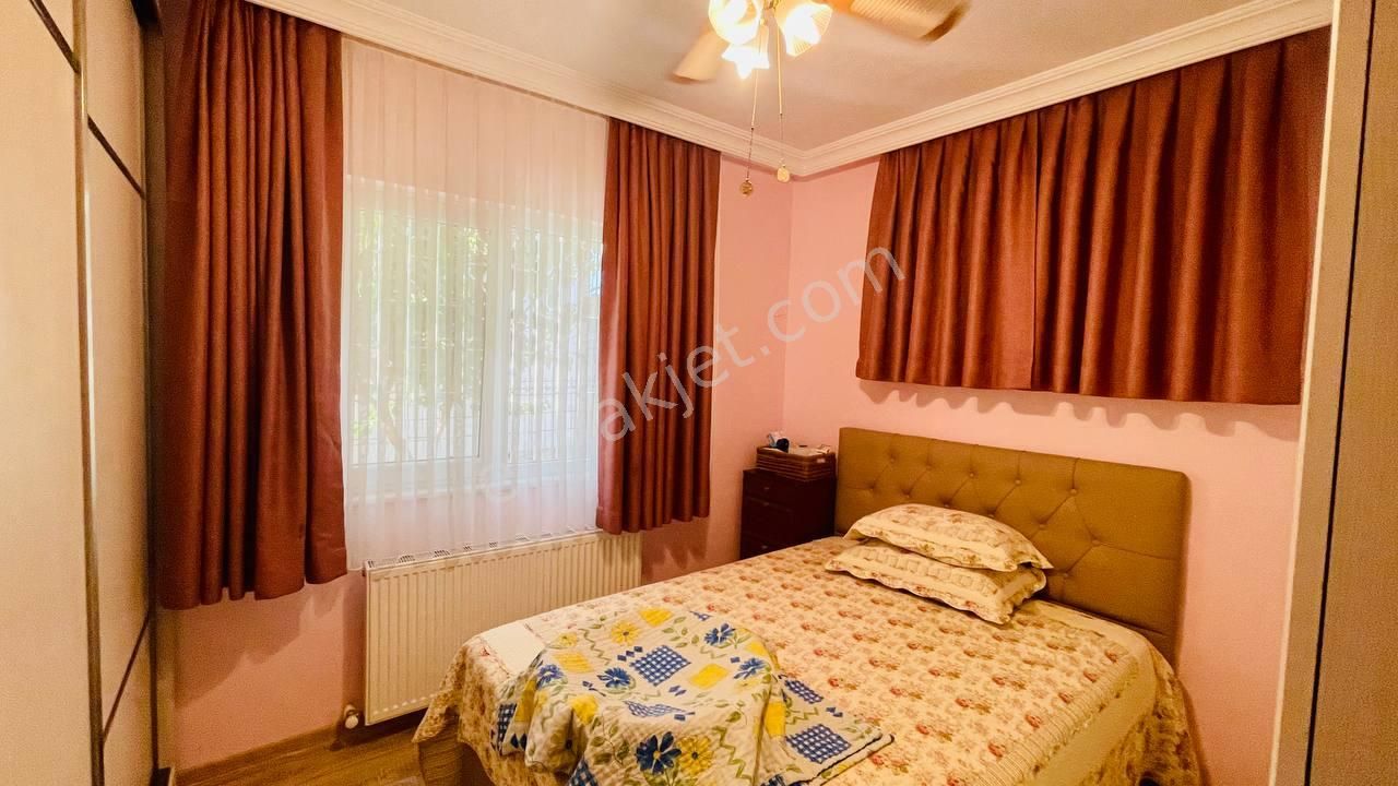 Büyükçekmece Bahçelievler De 4+2 Satılık Villa Full Deniz Manzaralı - Görsel 23