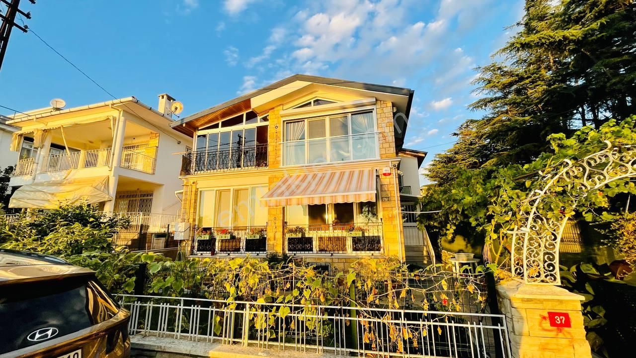 Büyükçekmece Bahçelievler De 4+2 Satılık Villa Full Deniz Manzaralı - Görsel 35