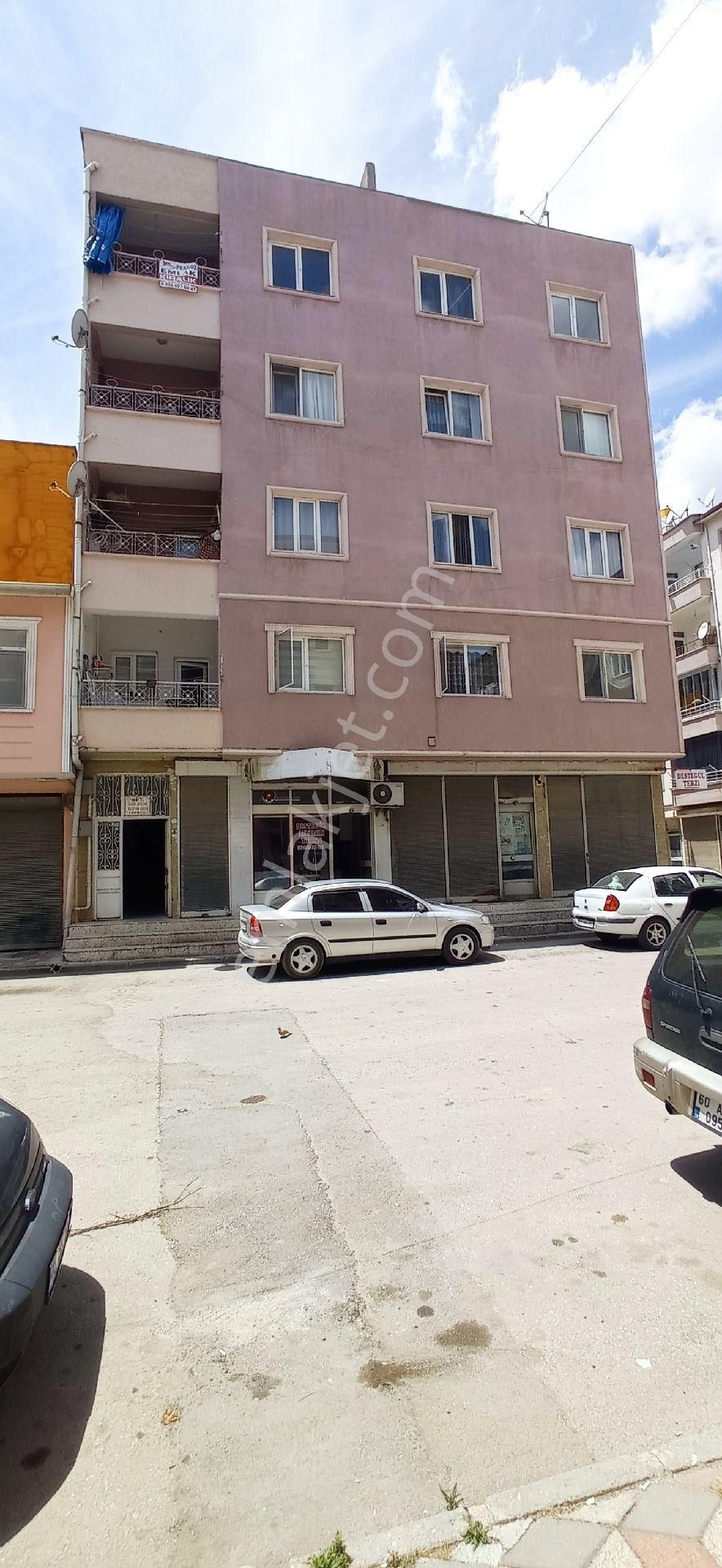 Turhal Yavuz Selim Kiralık Daire TURHAL PEKGÖZ EMLAKTAN KİRALIK DAİRE ŞEHİR MERKEZİNDE 