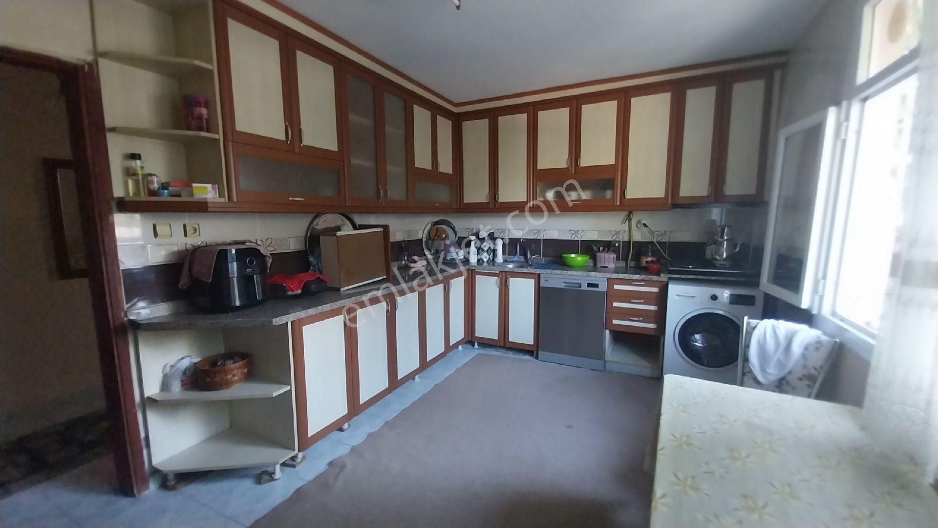 Levent Mh Satılık Köşebaşında 2katlı Bahçeli Müstakil - Görsel 19