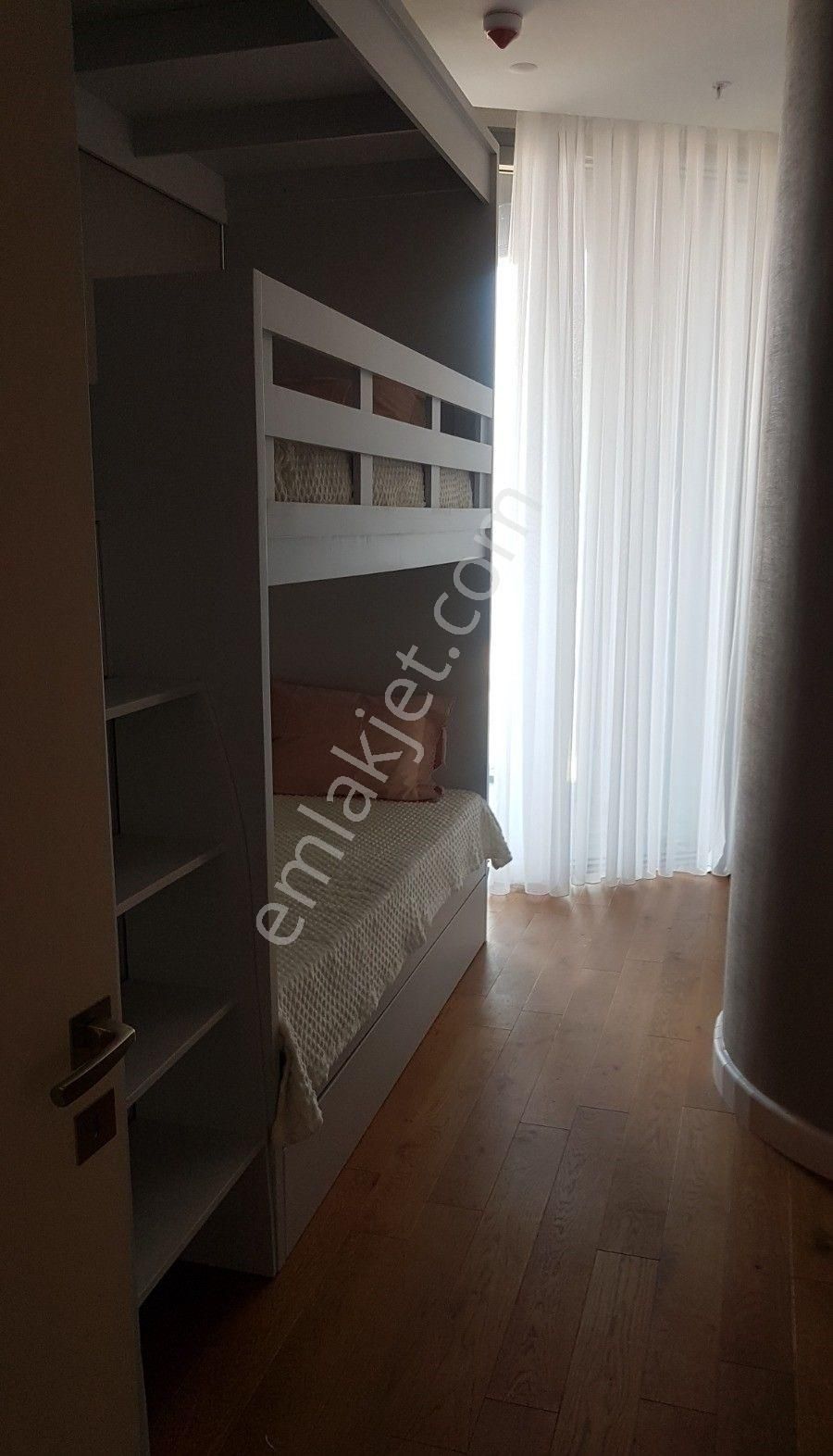 Sarıyer Huzur Satılık Residence SKYLAND LÜX SIFIR EŞYALI 3+1 240 M2 SATILIK RECİDANCE 