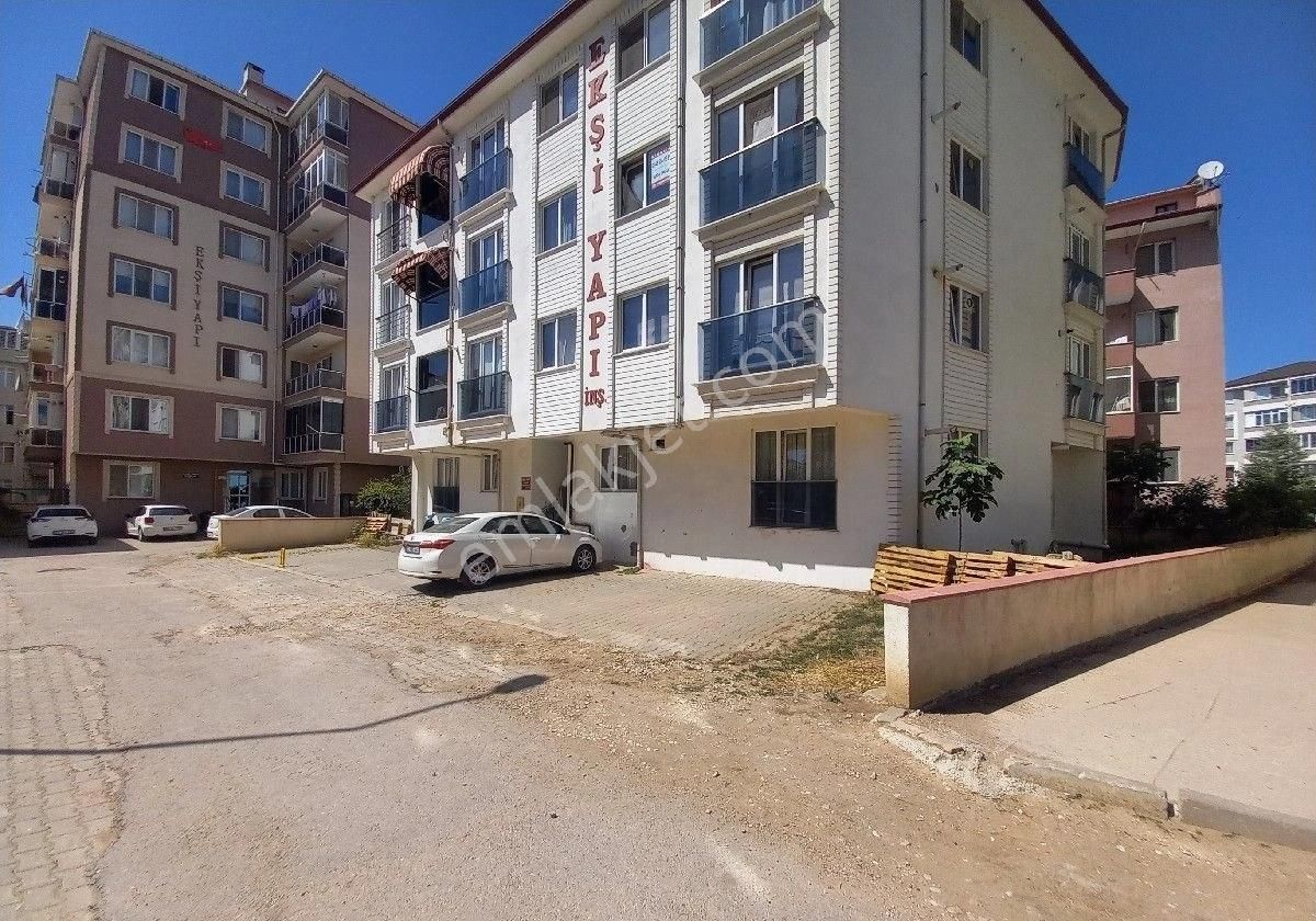 Edirne Merkez Abdurrahman Kiralık Daire Arda Emlak Ofisi'nden Erasta Avm Yakını Ara Kat Temiz Daire