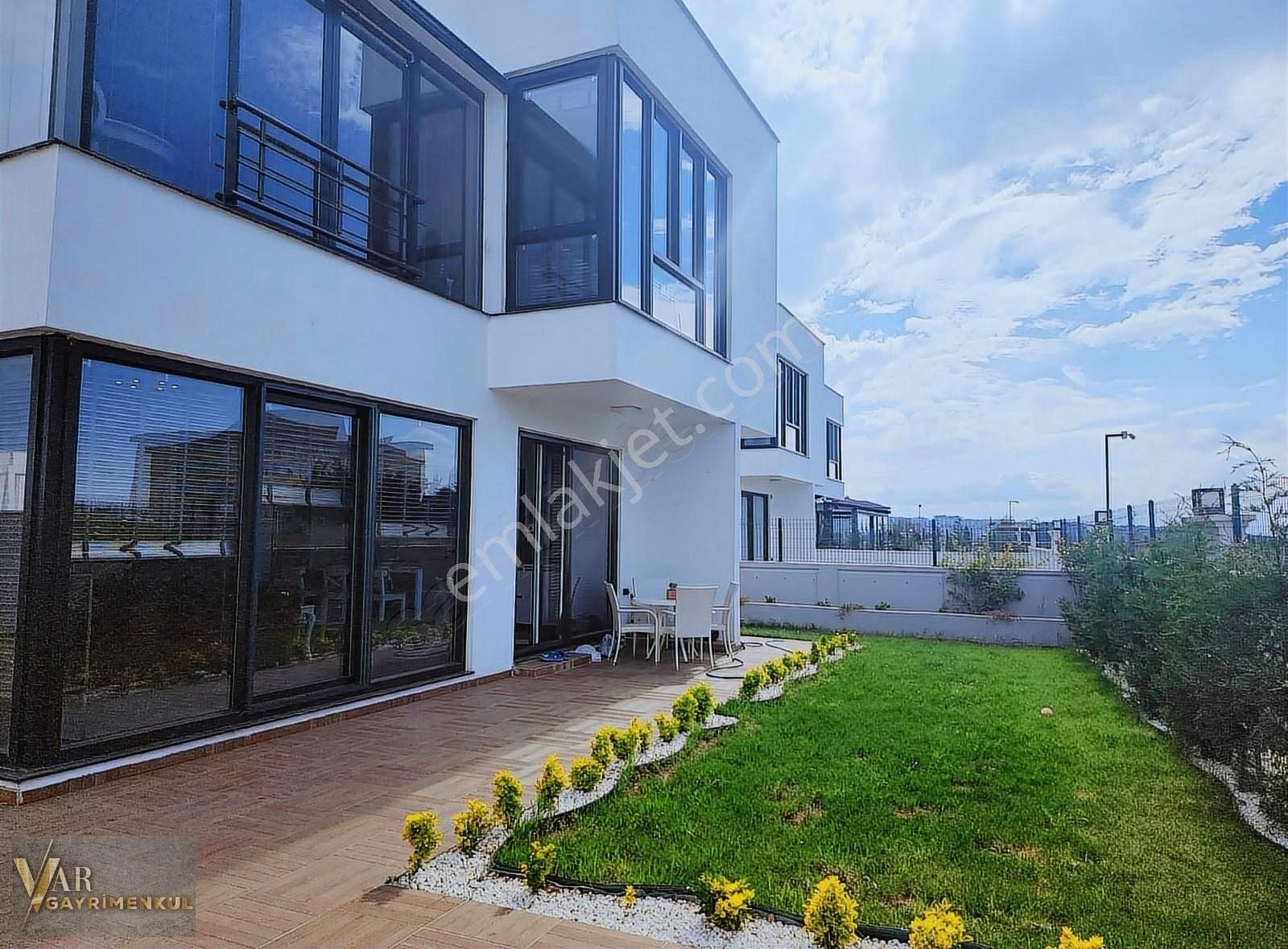 Çerkezköy Fatih Satılık Villa VAR EMLAK'TAN ÇERKEZKÖY DE SATILIK ULTRA LÜX HAVUZLU 4+1 VİLLA