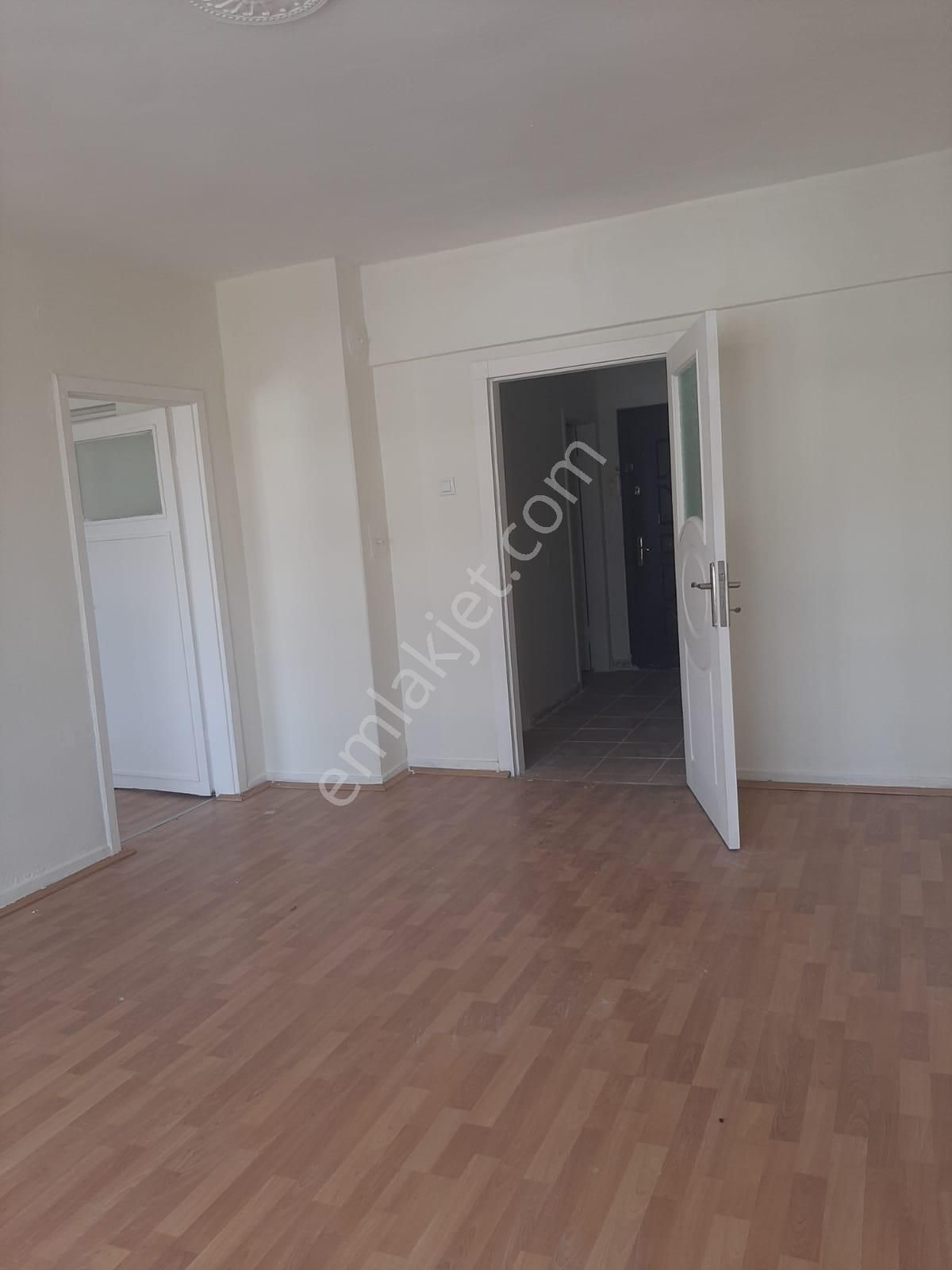 Mamak Kartaltepe Kiralık Daire TIP FAKÜLTESİ CADDESİNDE 90M2 2+1 YAPILI BALKONLU METROYA YAKIN ISI YALITIMLI ÖNÜ PARK KİRALIK DAİRE