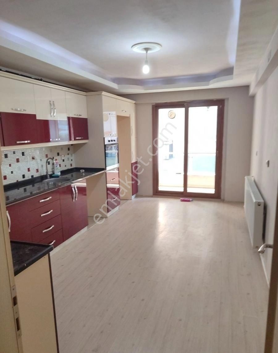 Kemalpaşa Sekiz Eylül Kiralık Daire KEMALPAŞANIN MERKEZİNDE KİRALIK DAİRE DOĞALGAZLI 150 METREKARE 3+1