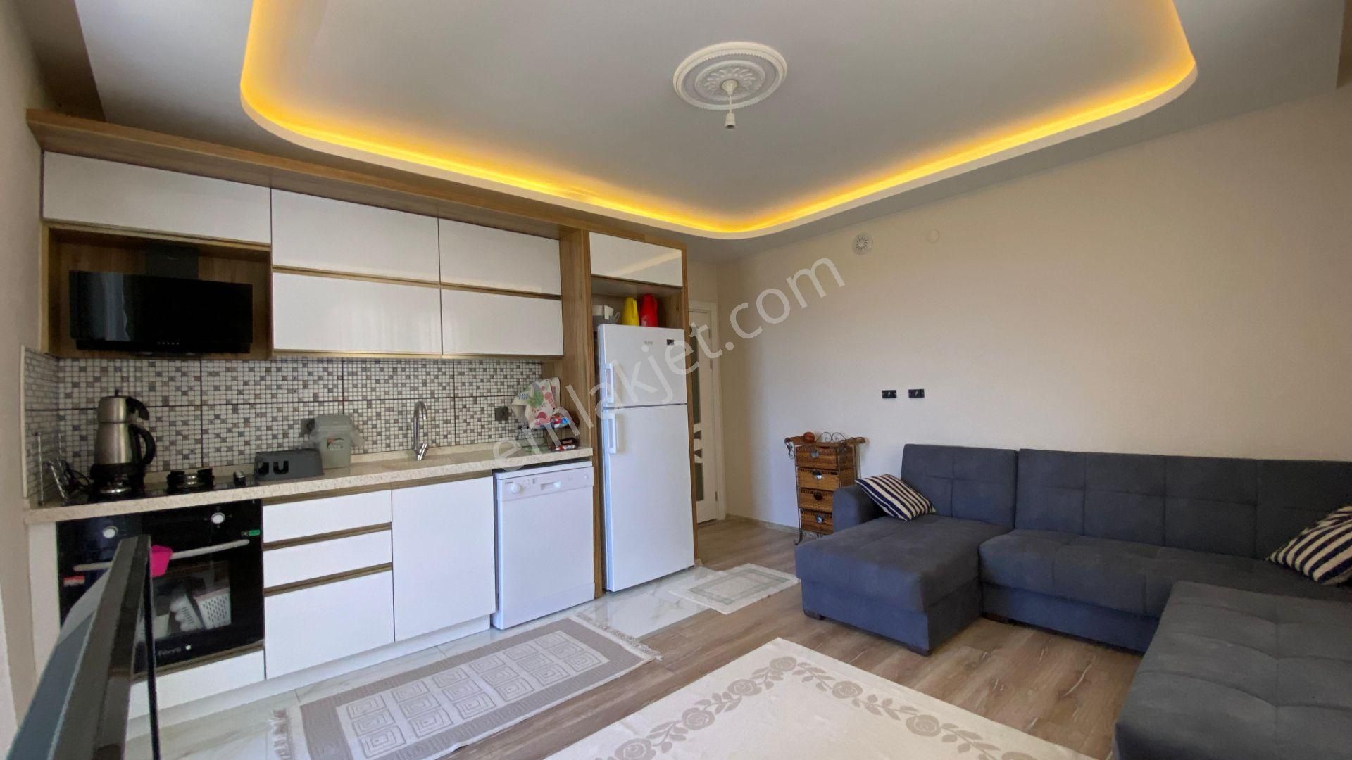 Balıkesir Edremit Denize Sıfır Satılık Daire  SADECE KUMSALDAN AKÇAYDA GENİŞ CAM BALKONLU_1+1_LÜX FIRSAT DAİRE