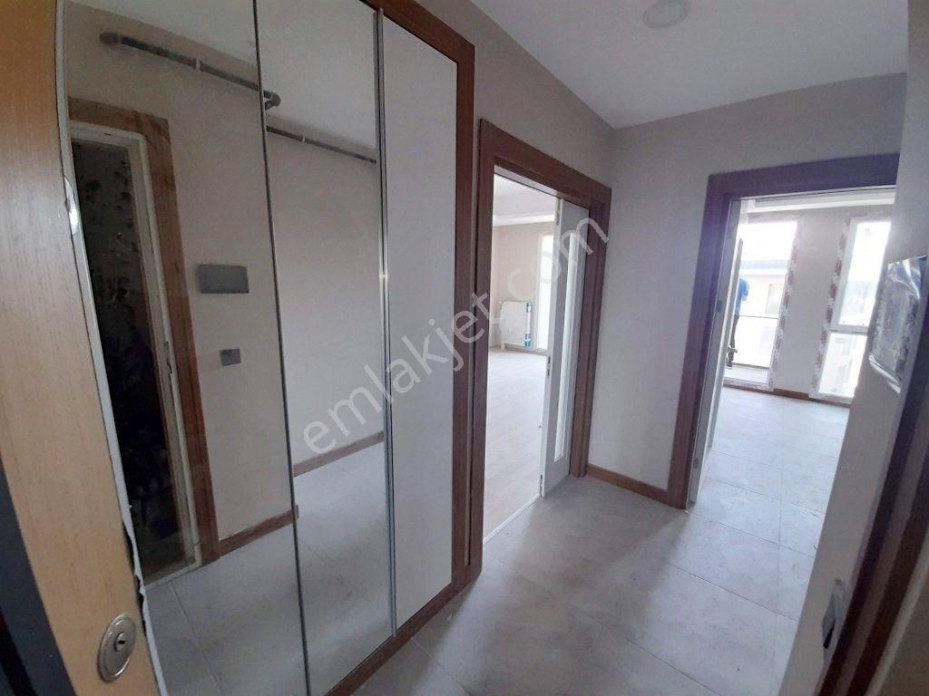 Beylikdüzü Sahil Kiralık Daire BEYLİKDÜZÜ PALM MARİN SİTESİNDE MARİNAYA YAKIN 2+1 ARAKAT KİRALIK DAİRE