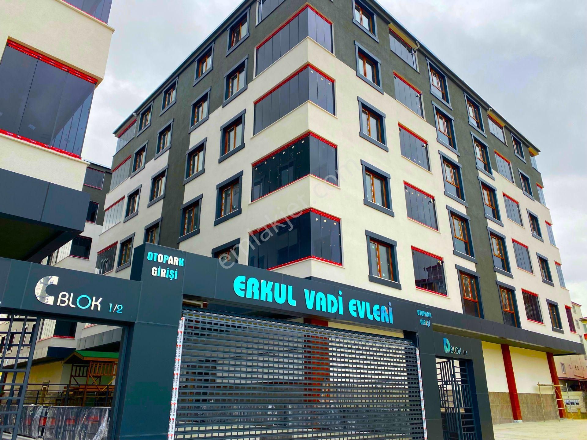 Çerkezköy Kızılpınar Gültepe Satılık Daire  !!! ACİLL **ERYILDIZ İNŞAAT EMLAK LTD.ŞTİ.**KENDİ DAİREMİZ**VADİ EVLERİNDE**FUL+FUL ULTRA LÜX 3+1