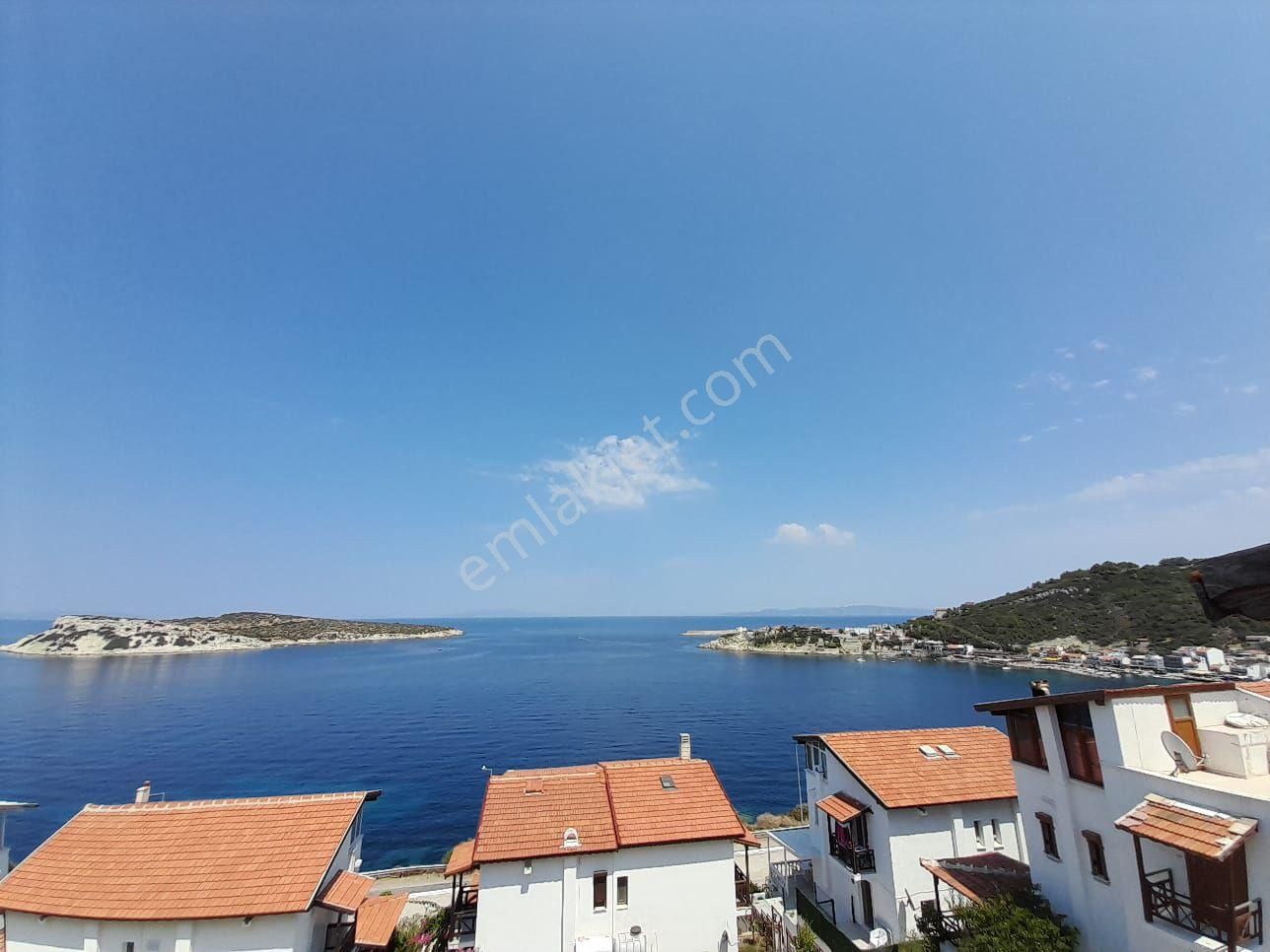 Karaburun İskele Satılık Daire karaburun'da full deniz manzaralı site içerisinde satılık villa