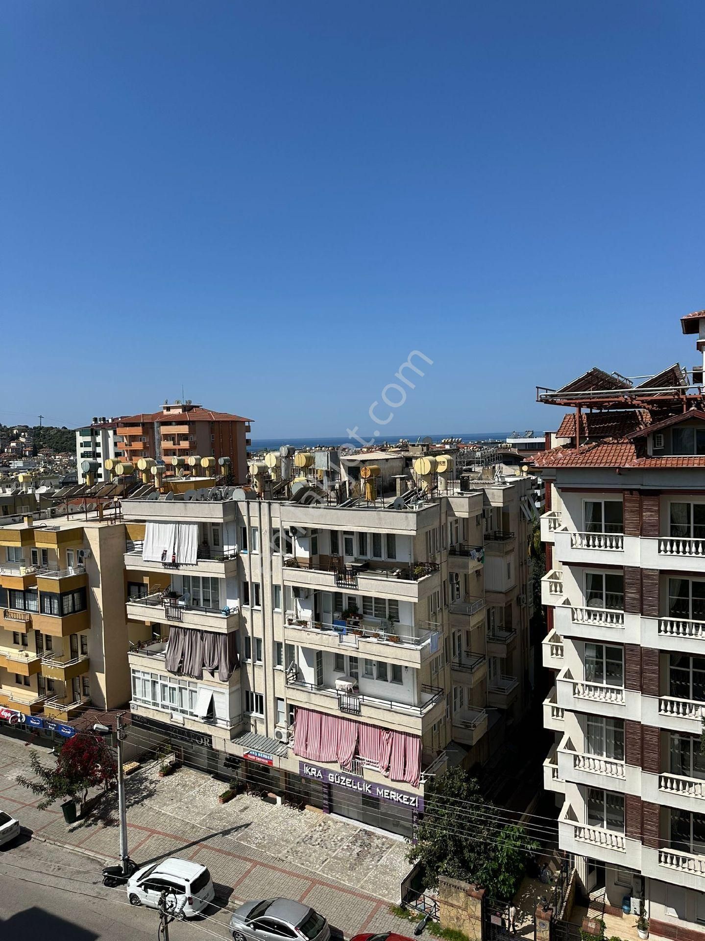 Alanya Kadıpaşa Satılık Daire ACİL SATILIK DUBLEKS MERKEZİ KONUMDA 